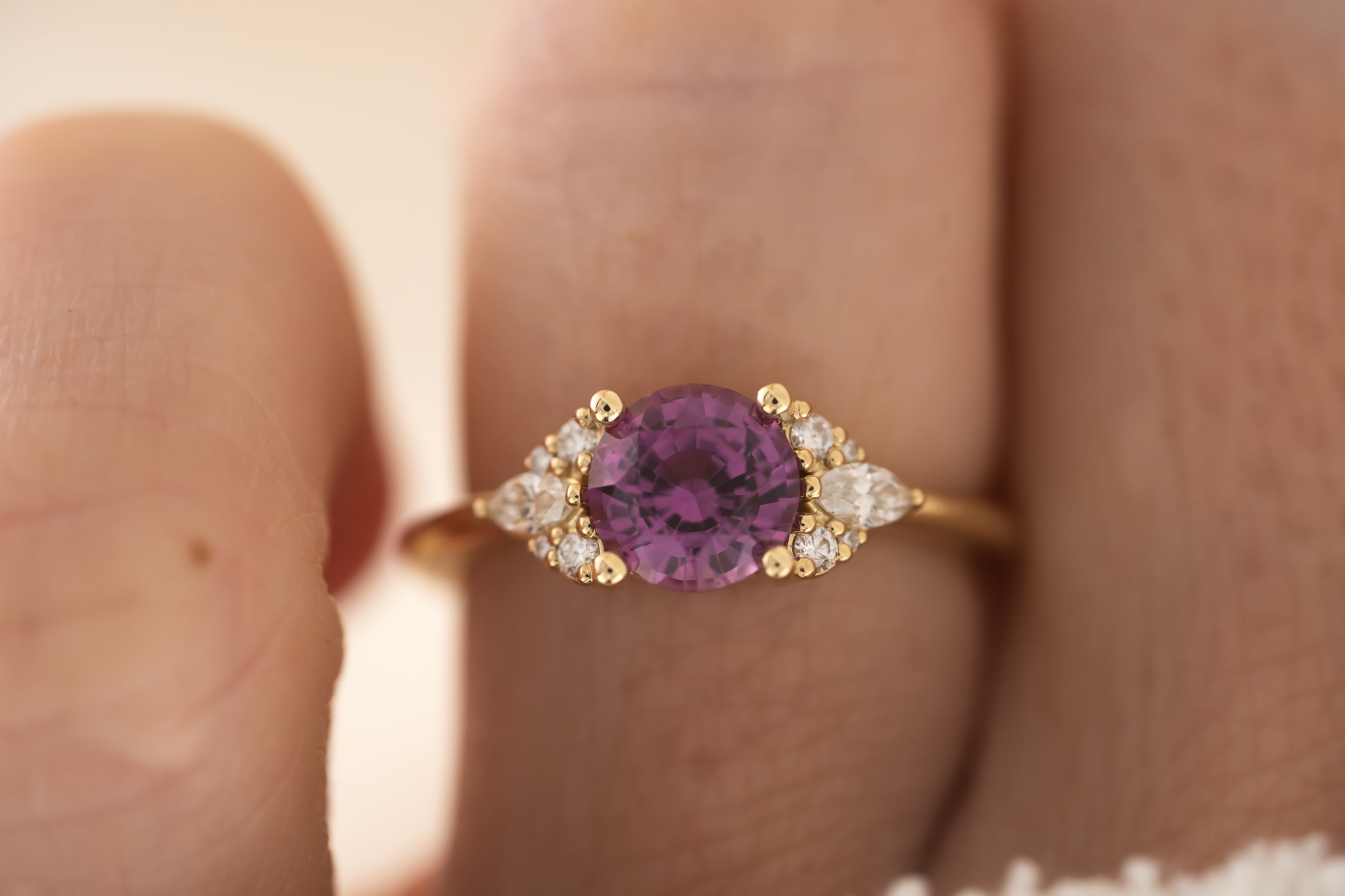 The Aya Ring | 1.64 CT Round Magenta Sapphire - Lavender Creek Gems