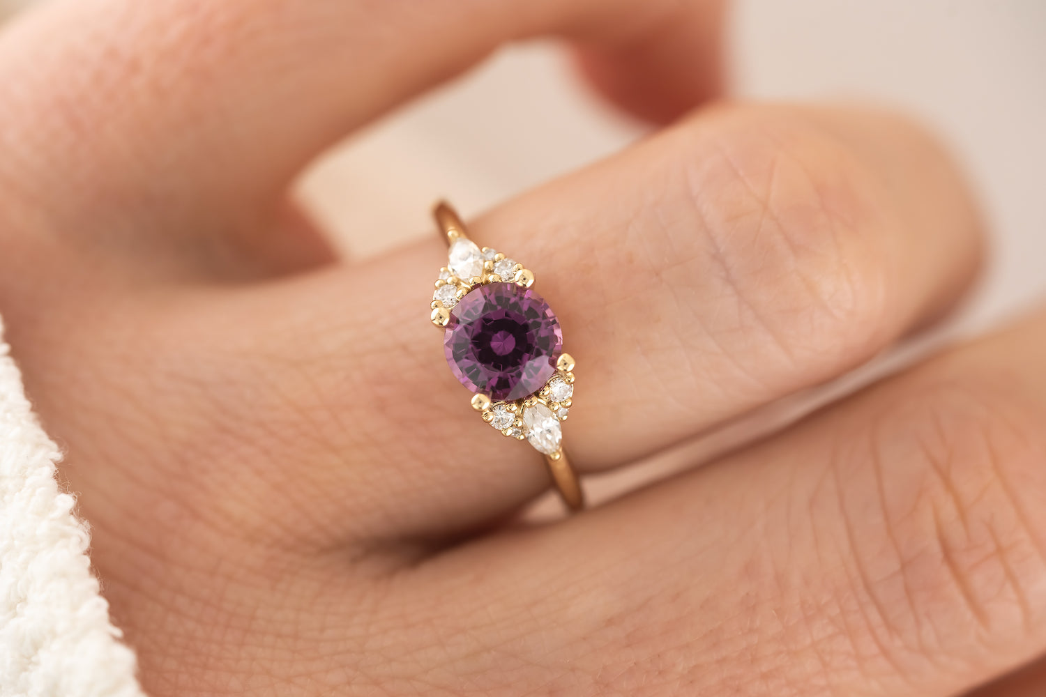 The Aya Ring | 1.64 CT Round Magenta Sapphire - Lavender Creek Gems