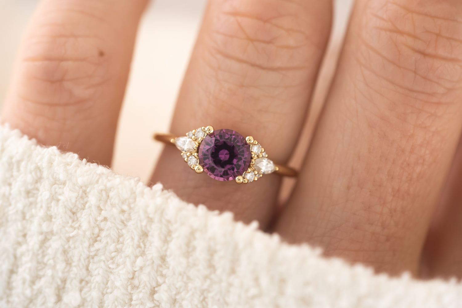 The Aya Ring | 1.64 CT Round Magenta Sapphire - Lavender Creek Gems