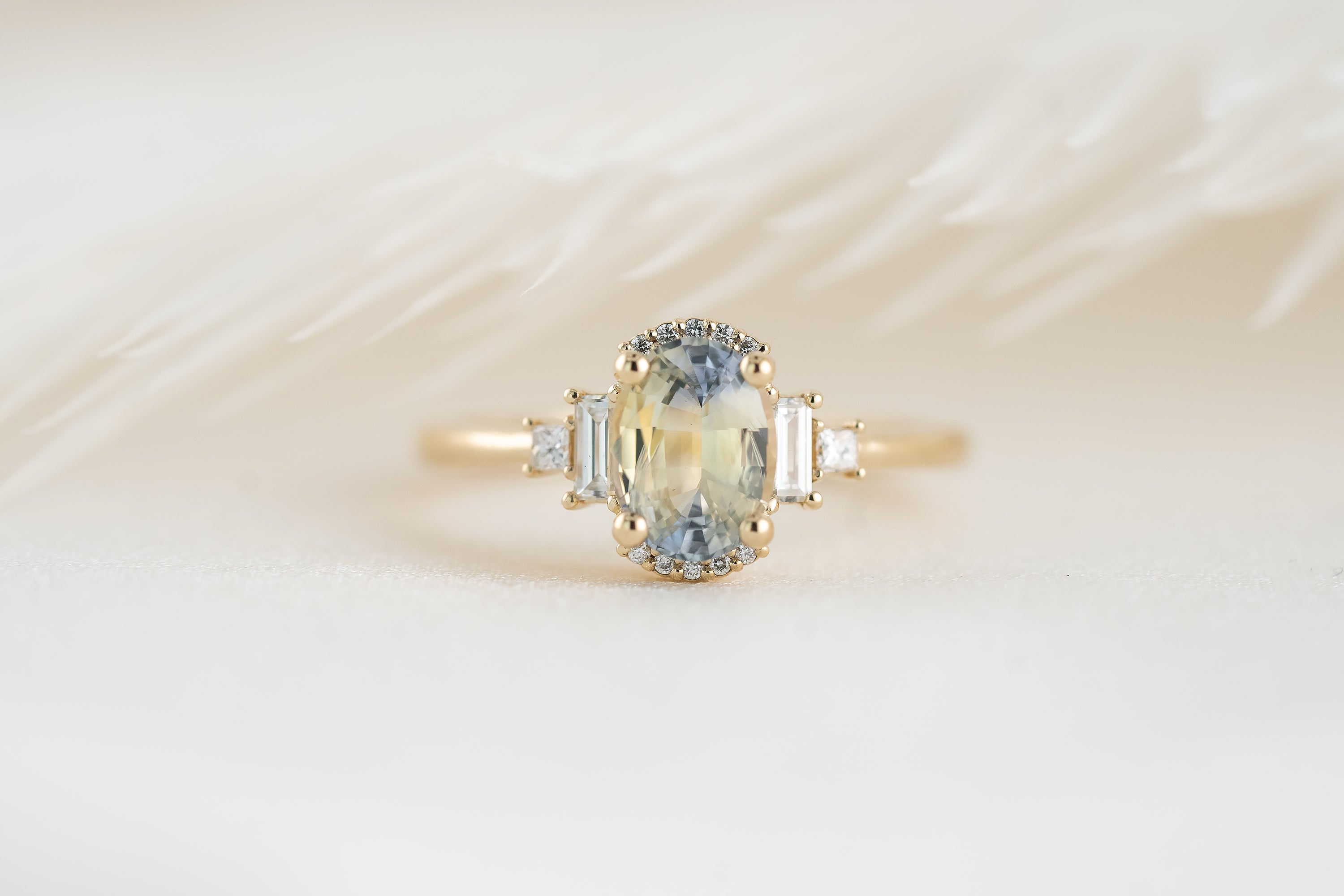 The Sura Ring |1.45 CT Oval Bicolor Sapphire - Lavender Creek Gems