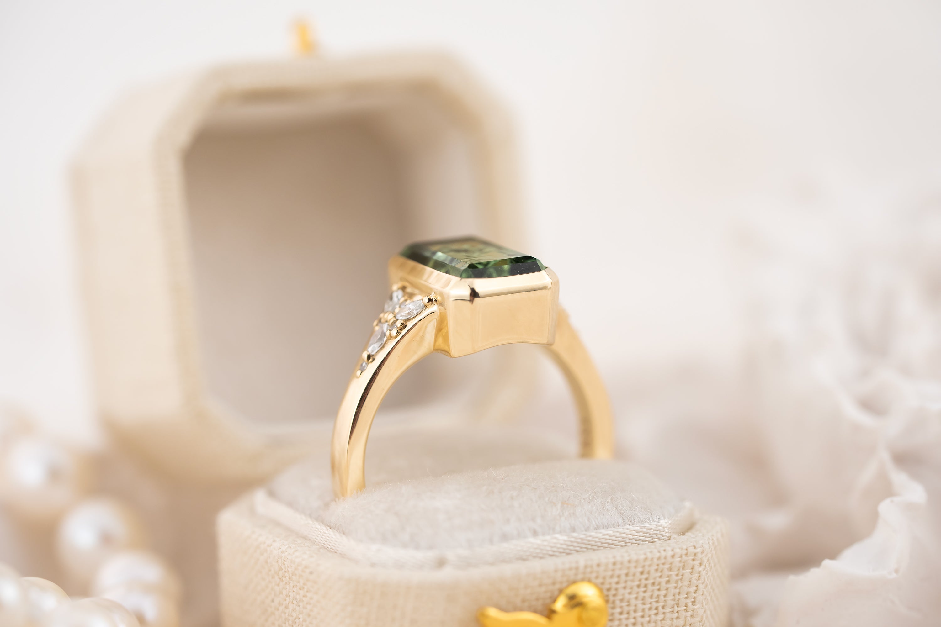 The Daylight Ring | 4.17 CT Rectangular Starbrite™ Green Tourmaline - Lavender Creek Gems