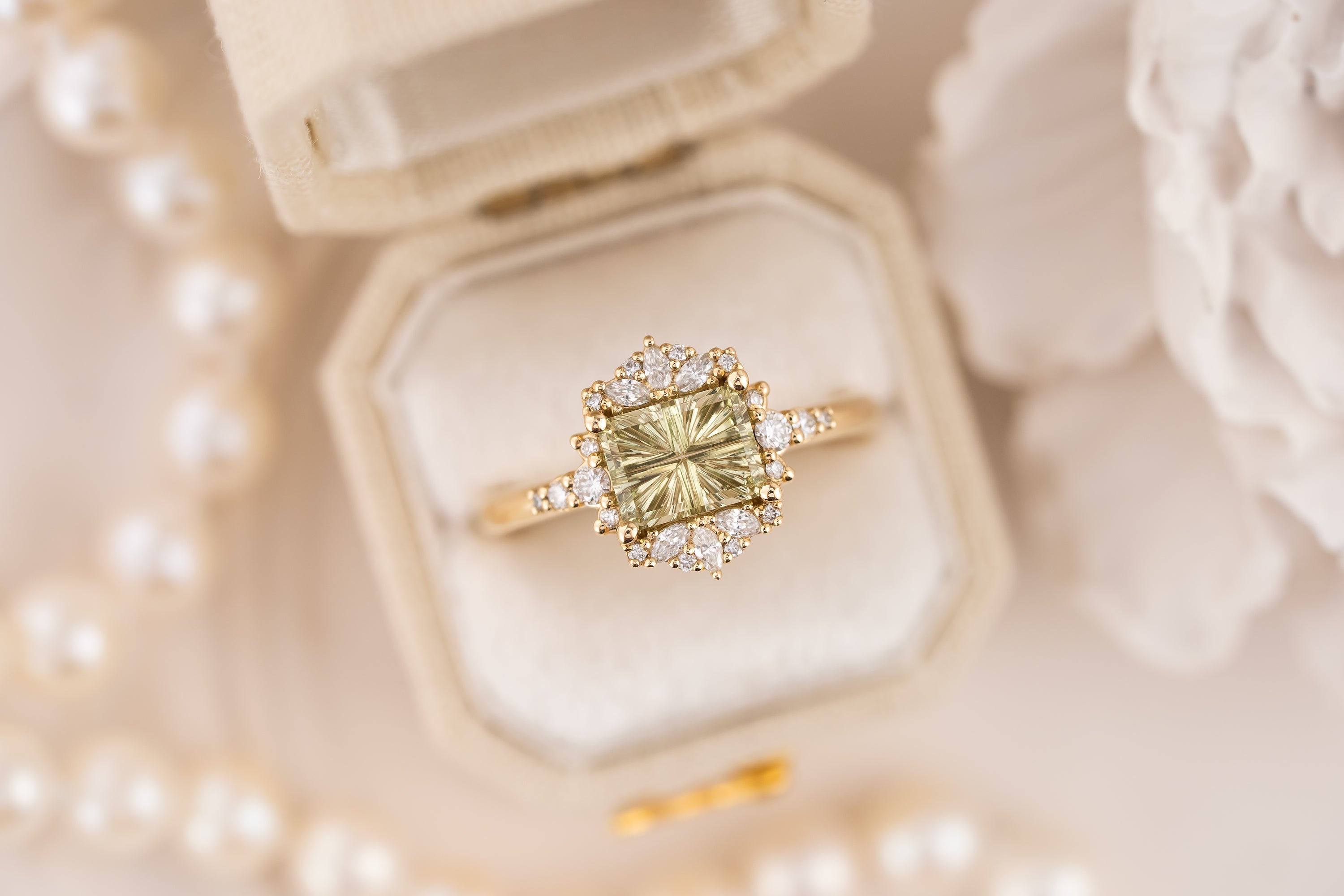 The Comtesse Ring | 1.19 CT Rectangular Starbrite™ Green Montana Sapphire - Lavender Creek Gems