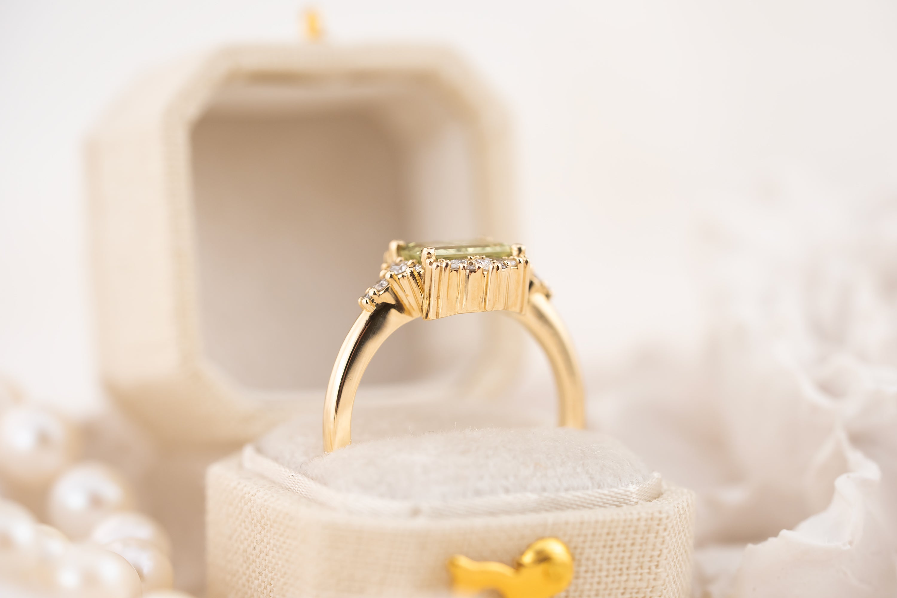 The Comtesse Ring | 1.19 CT Rectangular Starbrite™ Green Montana Sapphire - Lavender Creek Gems