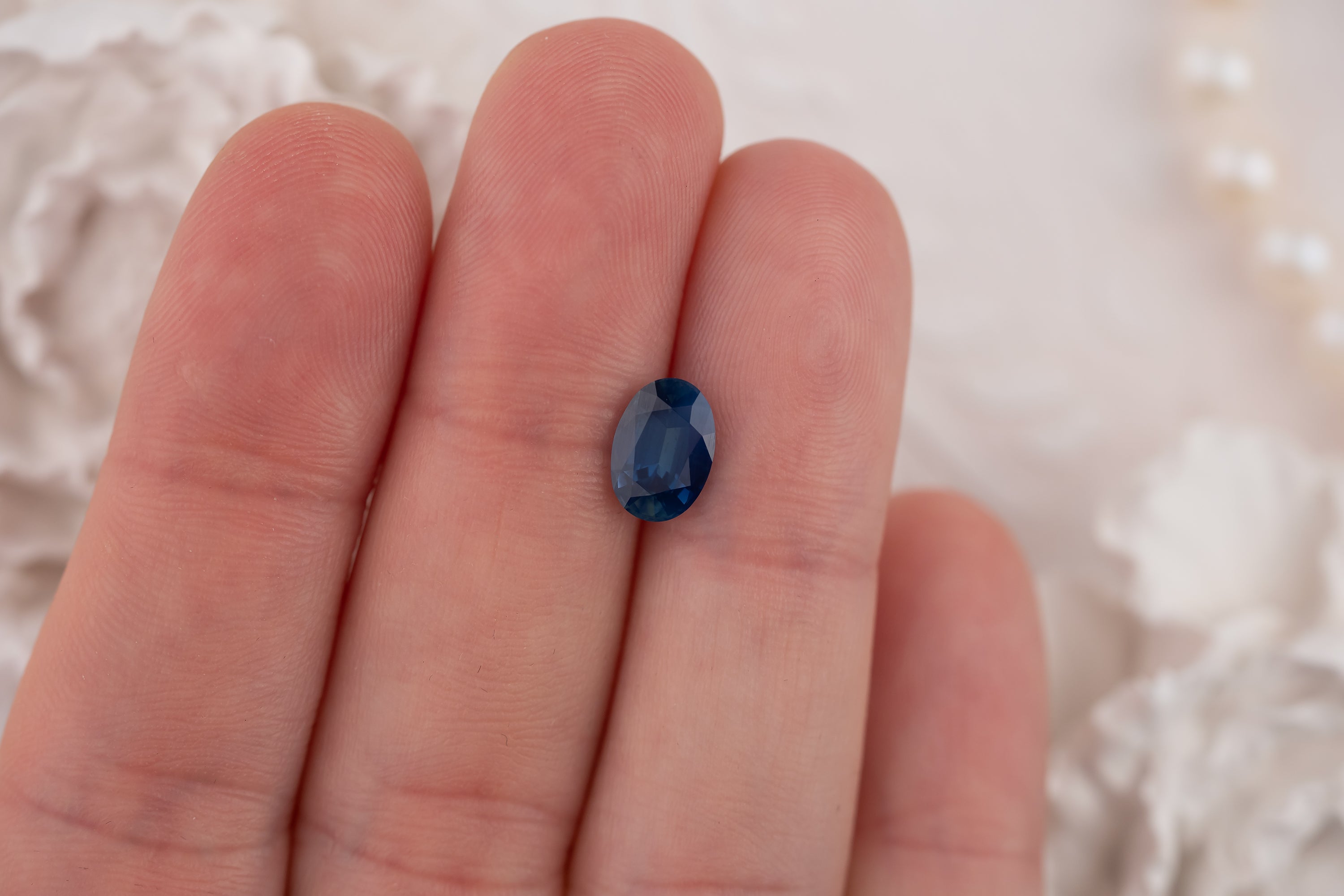 1.98 CT Oval Opalescent Royal Blue Sapphire
