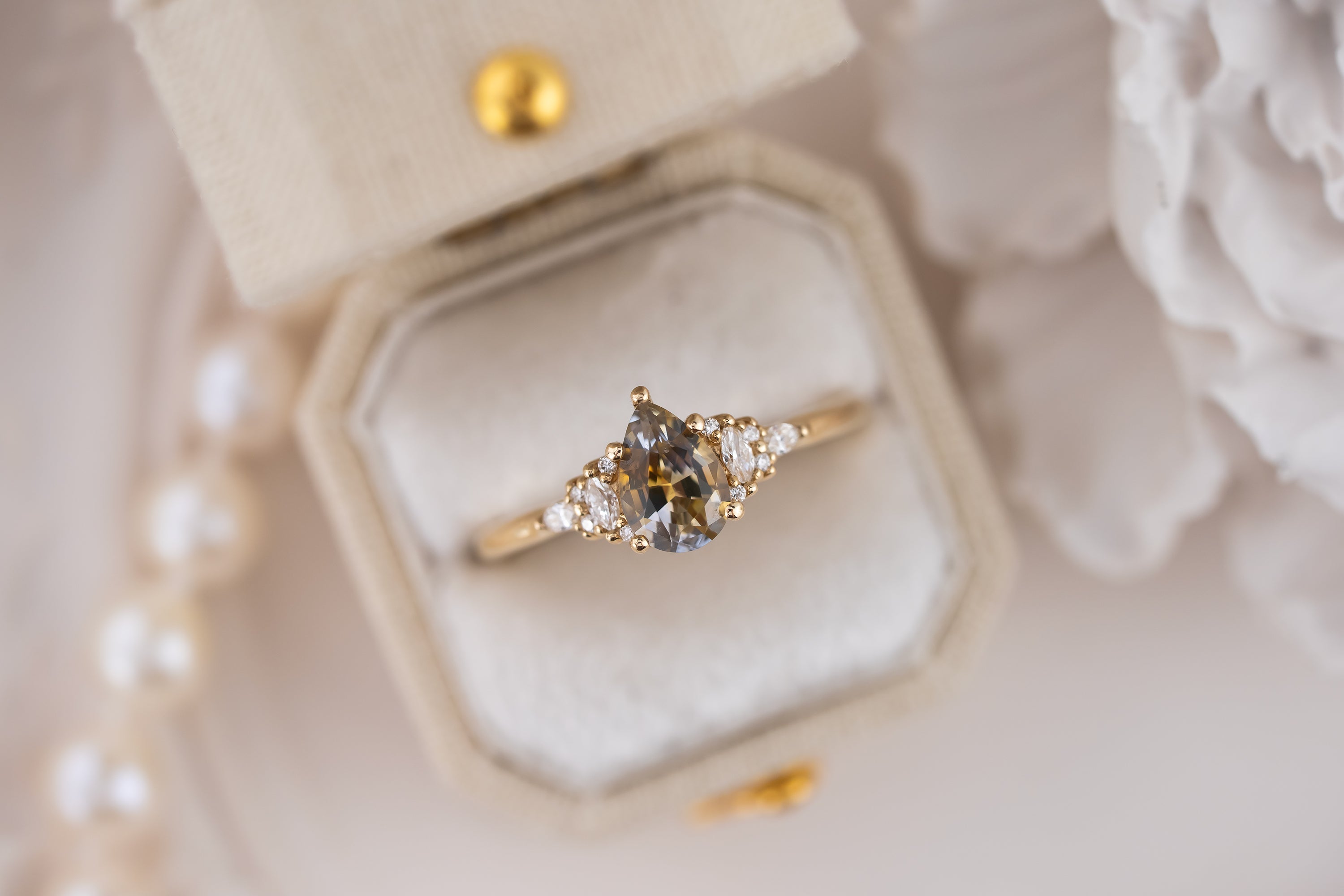 The Mini Maeve Ring | 0.88 CT Pear Bicolor Montana Sapphire - Lavender Creek Gems