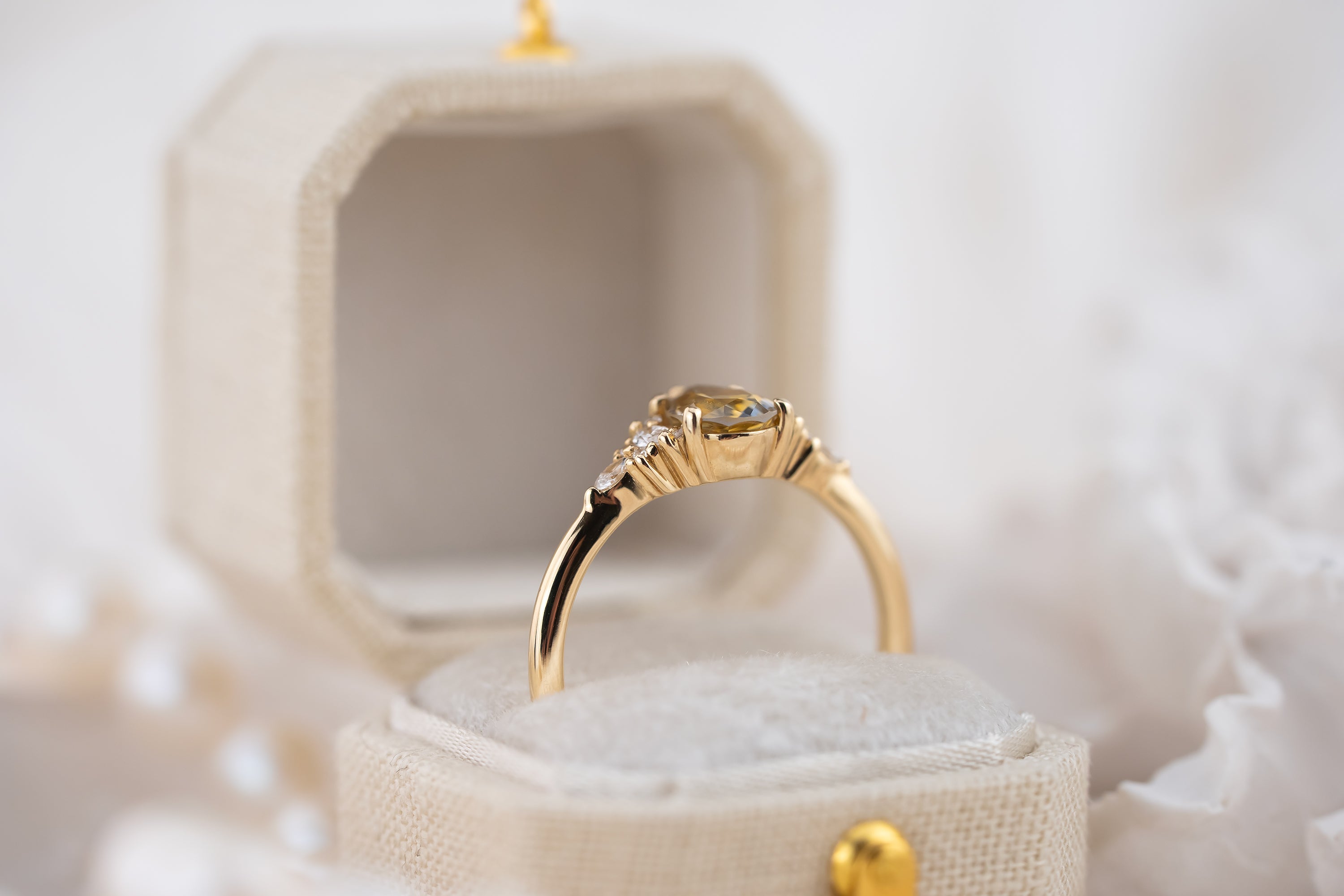 The Mini Maeve Ring | 0.88 CT Pear Bicolor Montana Sapphire - Lavender Creek Gems