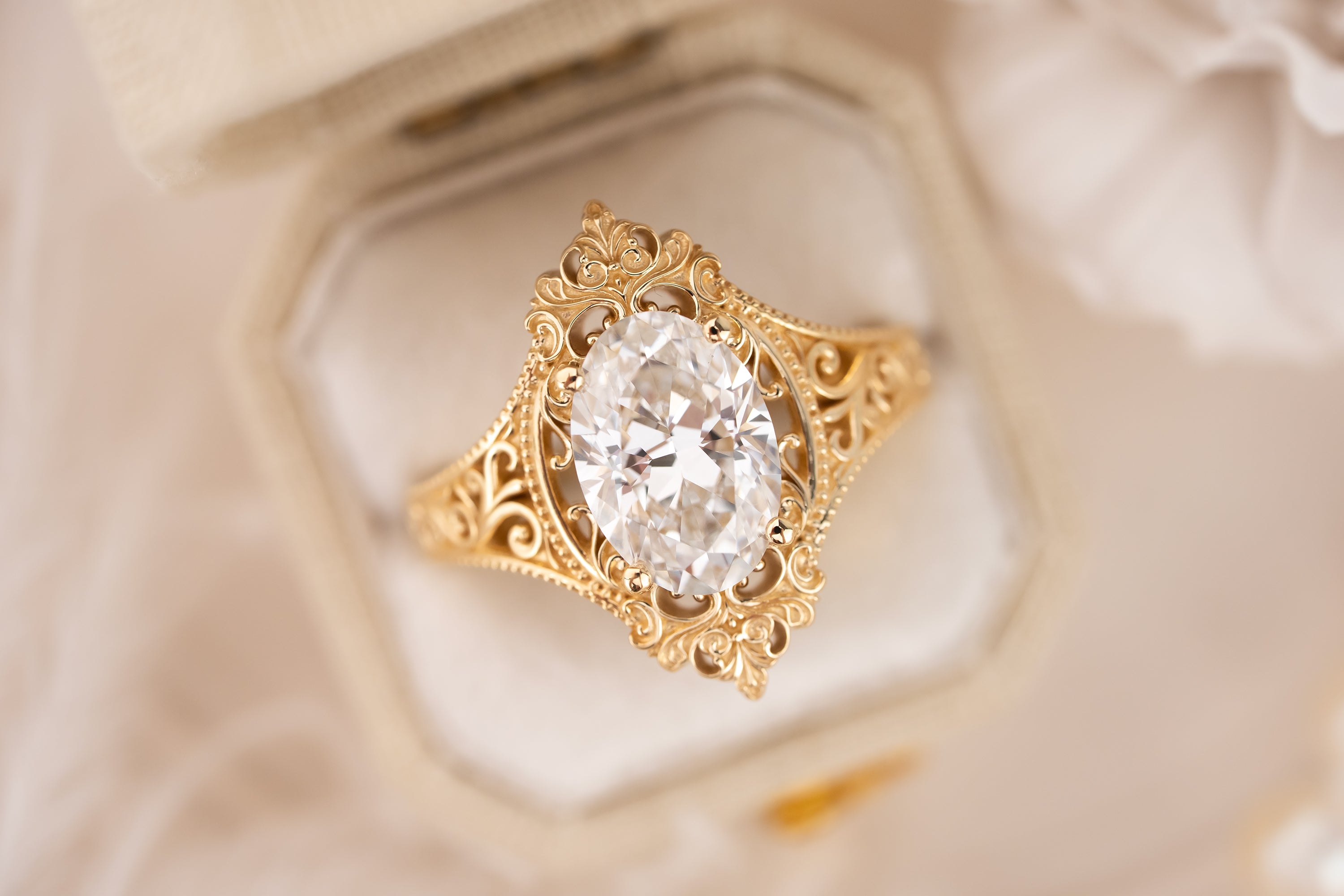 The Chantilly Ring | 2.55 CT Oval Diamond