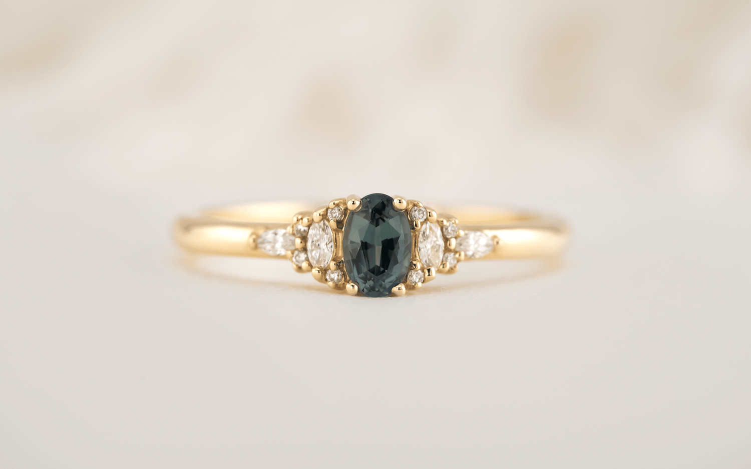 The Low Maeve Ring | 0.35 CT Oval Alexandrite - Lavender Creek Gems