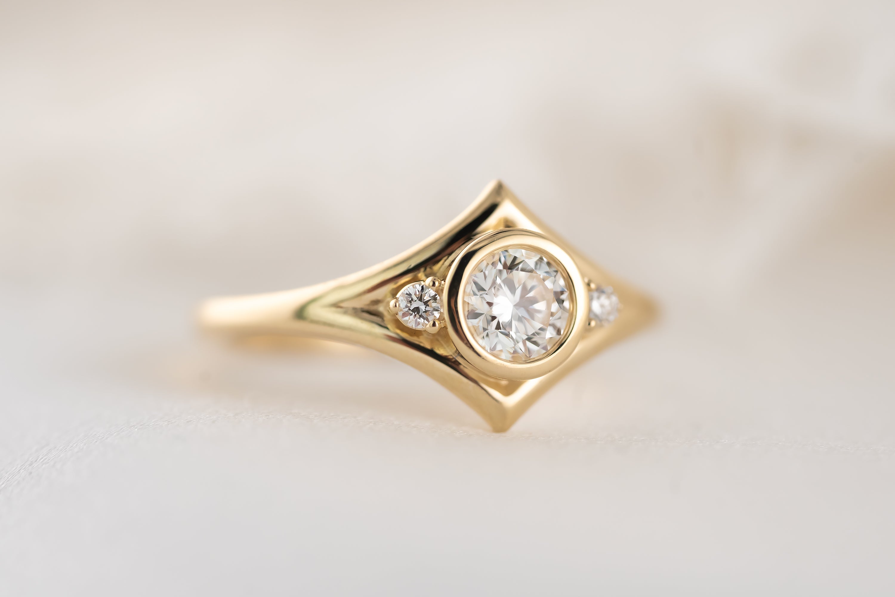 The Roxy Ring | Diamond - Lavender Creek Gems