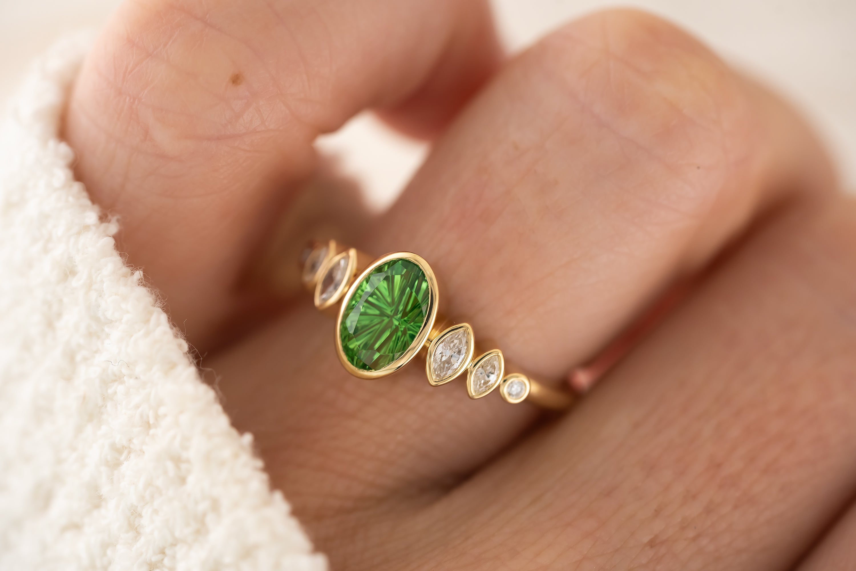 The Solstice Ring | 1.6 CT Oval Starbrite™ Tsavorite - Lavender Creek Gems