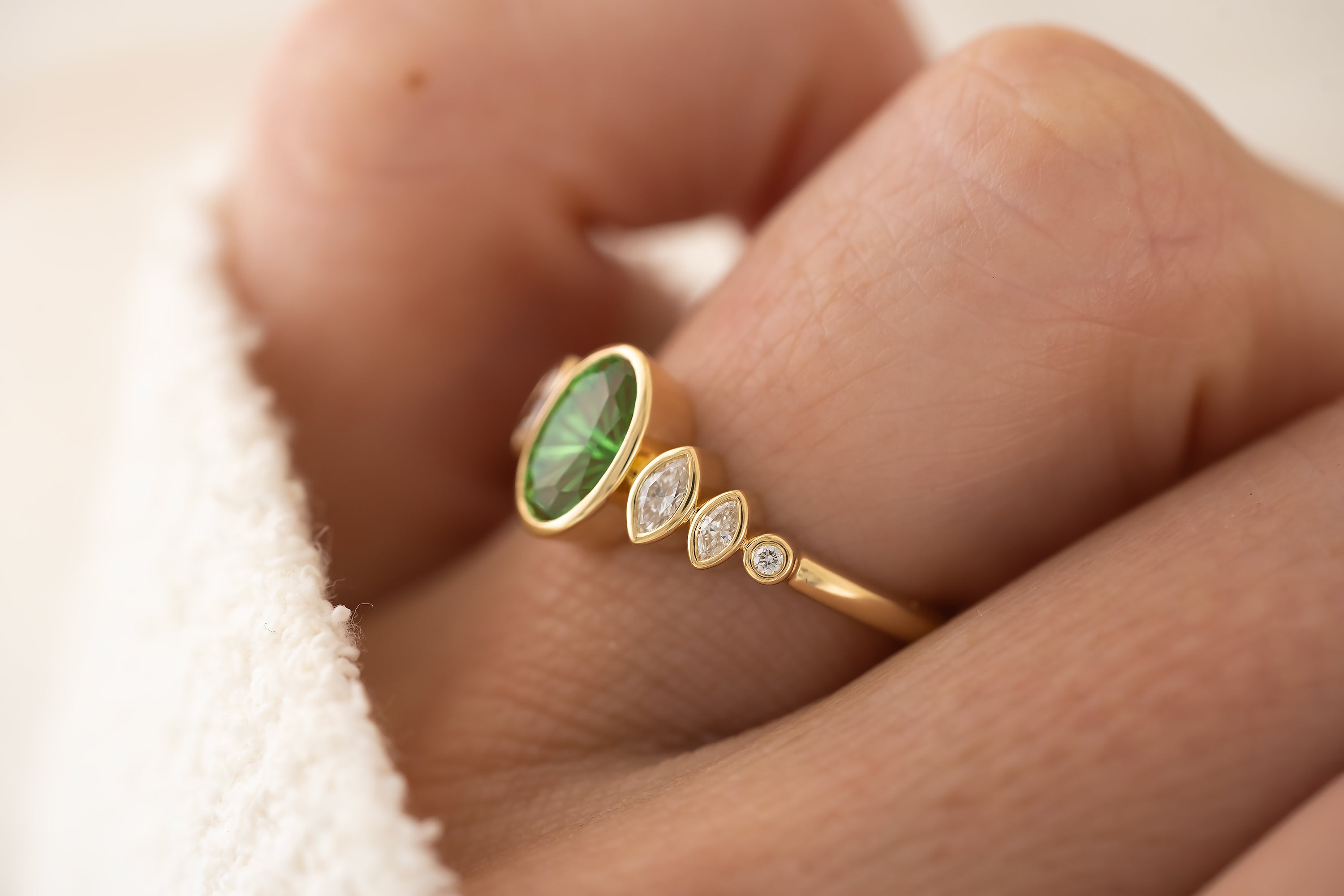 The Solstice Ring | 1.6 CT Oval Starbrite™ Tsavorite - Lavender Creek Gems