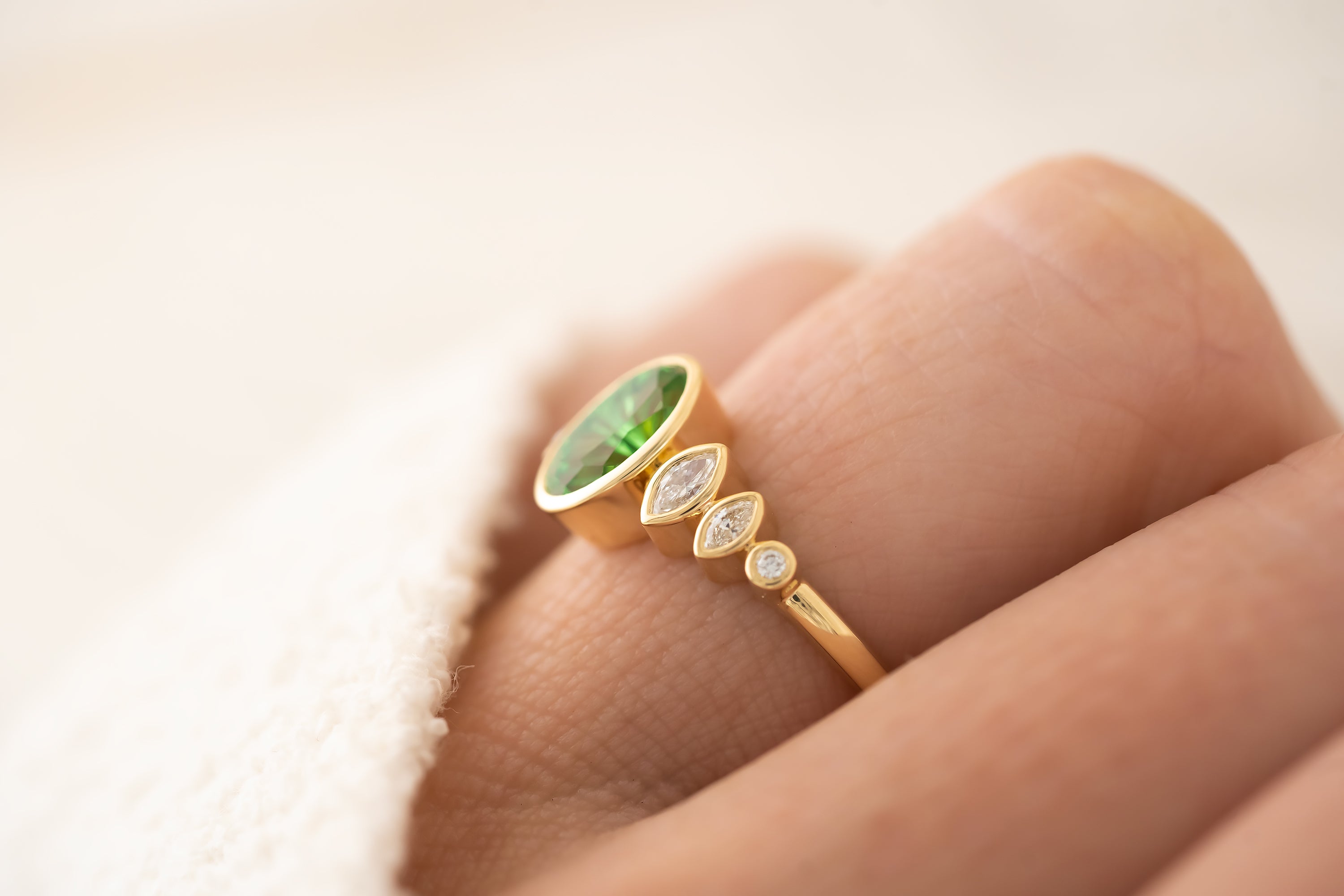 The Solstice Ring | 1.6 CT Oval Starbrite™ Tsavorite - Lavender Creek Gems