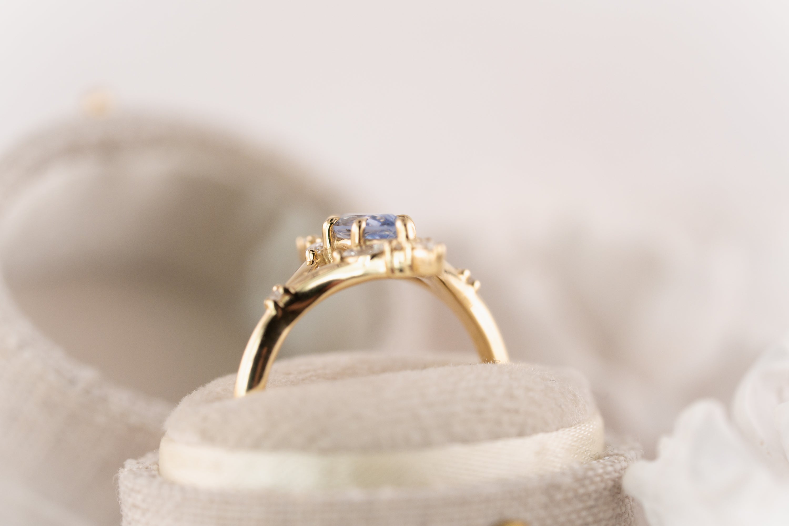 The Croía Ring | 0.66 CT Marquise Blue/Purple Sapphire