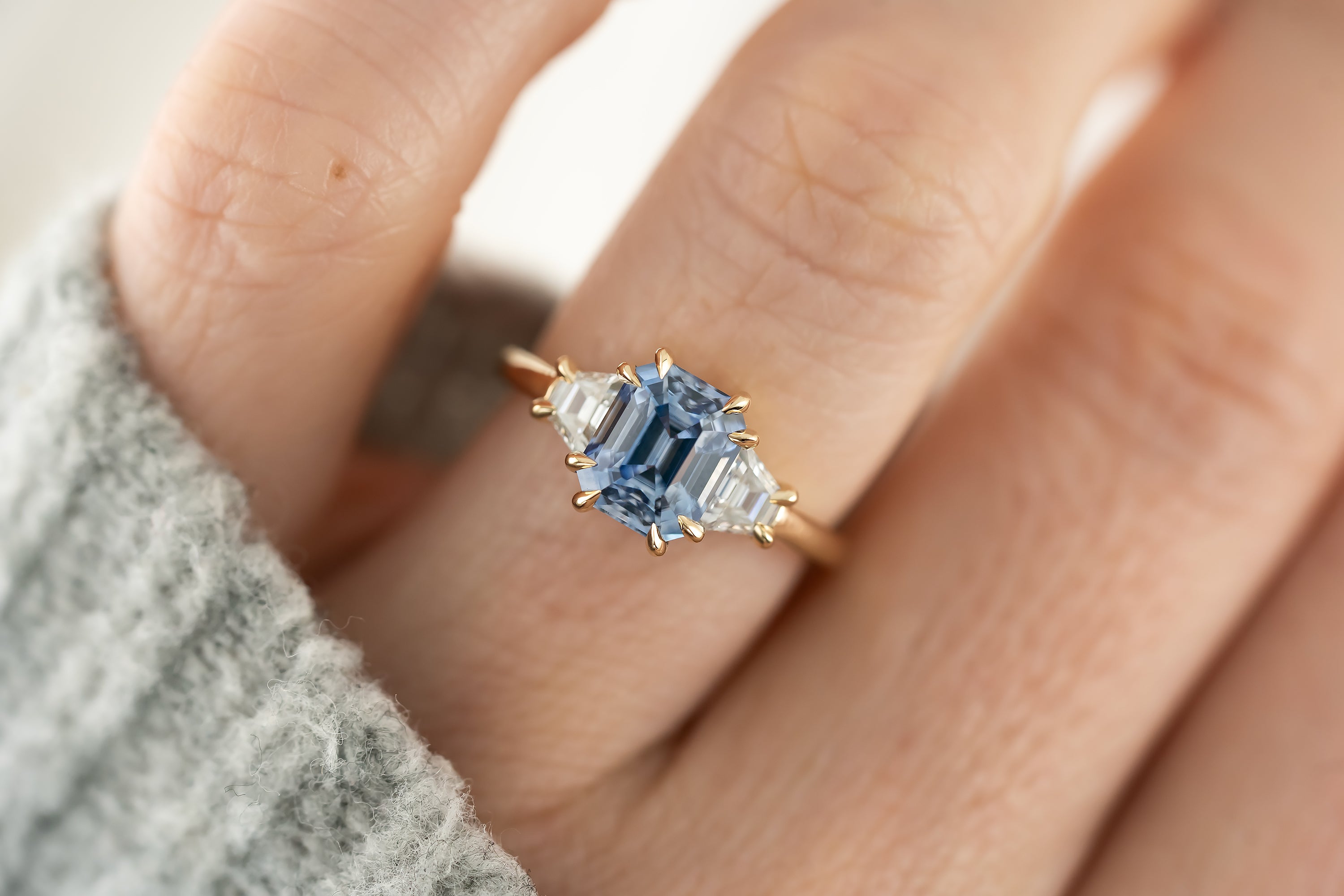 The Tría Ring | 2.76 CT Emerald Cut Cornflower Blue Sapphire - Lavender Creek Gems