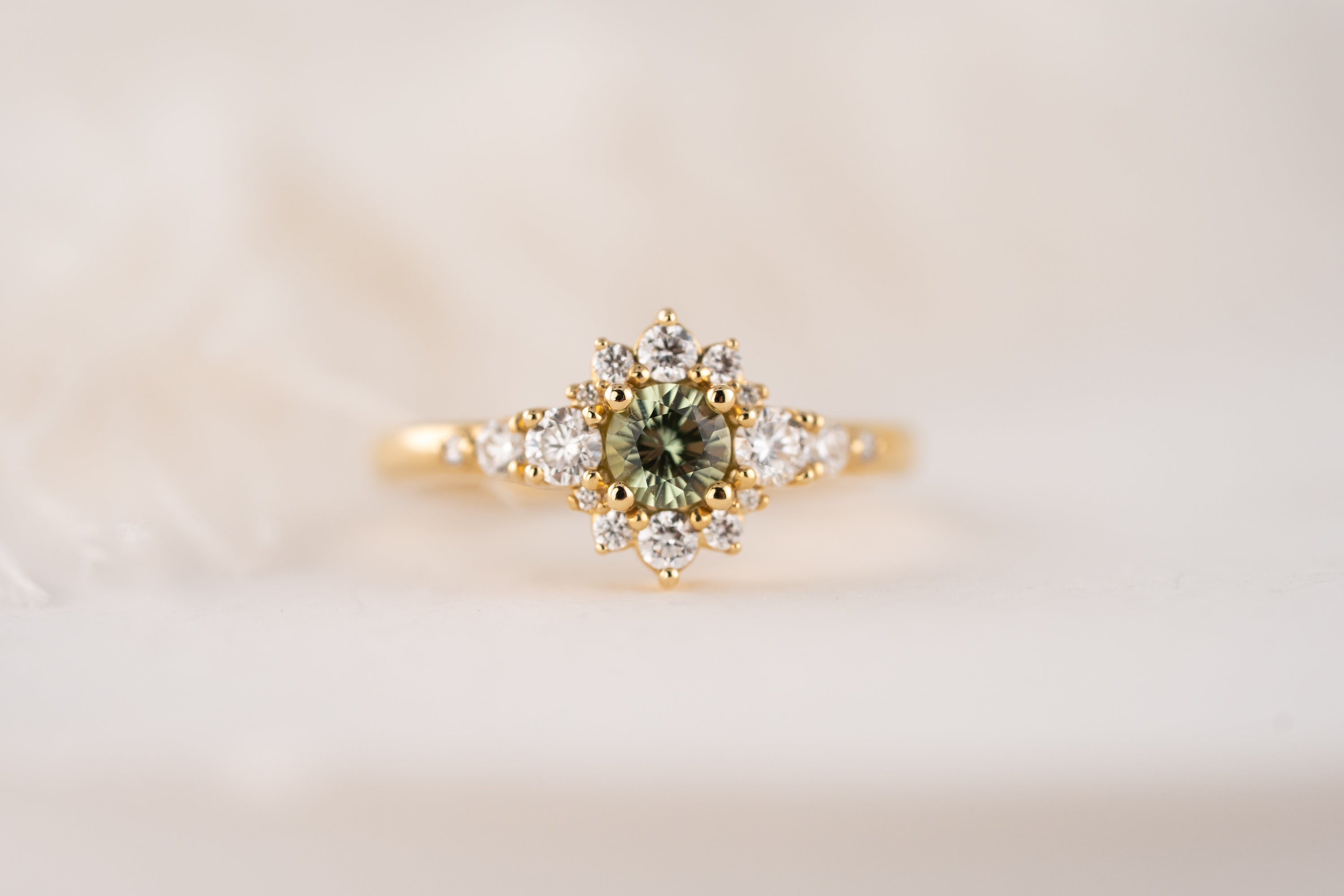 The Bloom Ring | Green Sapphire
