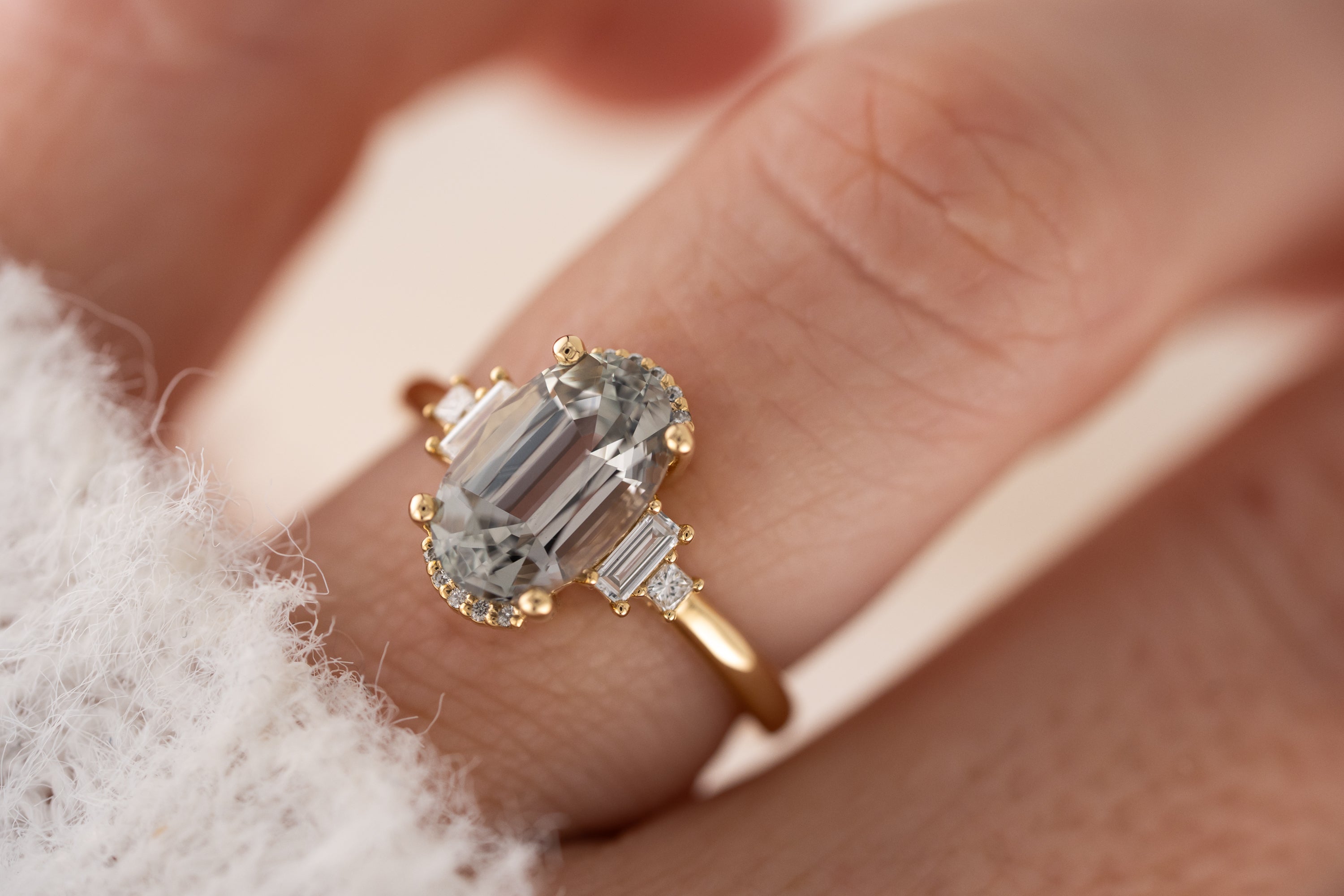 The Sura Ring | 3.38 CT Oval Green Sapphire