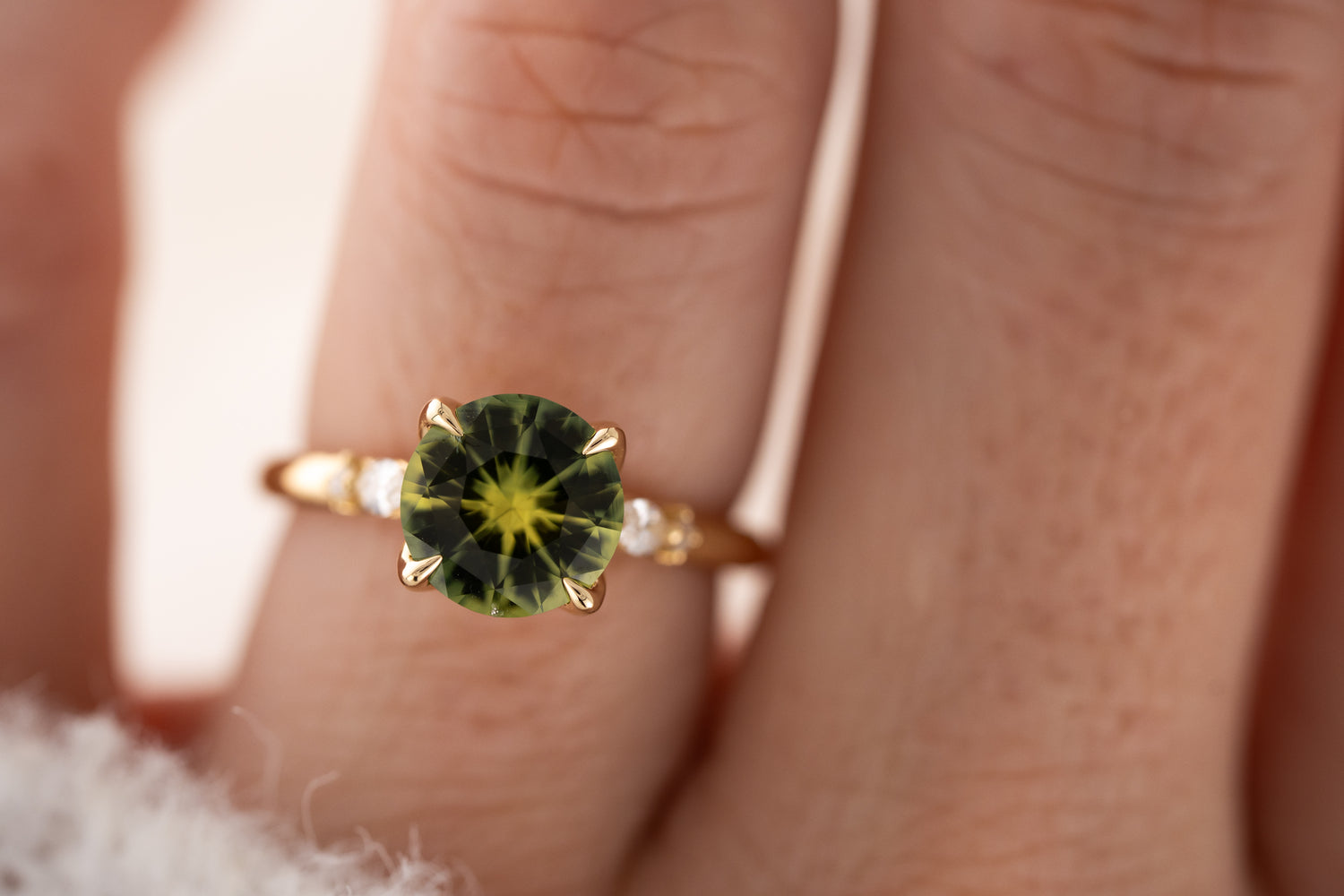 The Skyward Ring | 2.49 CT Round Green Parti Sapphire