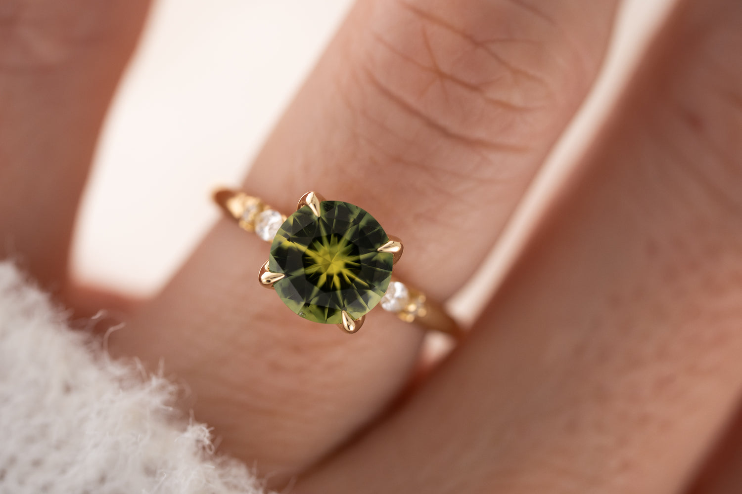 The Skyward Ring | 2.49 CT Round Green Parti Sapphire