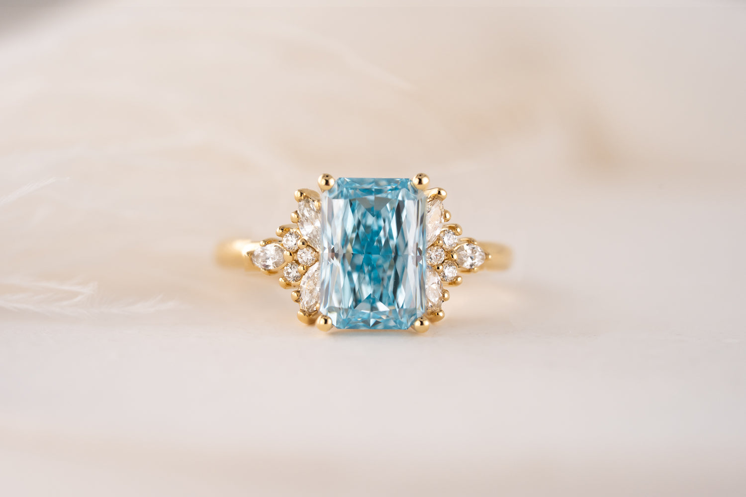 The Veraine Ring | 3 CT Radiant Blue Diamond