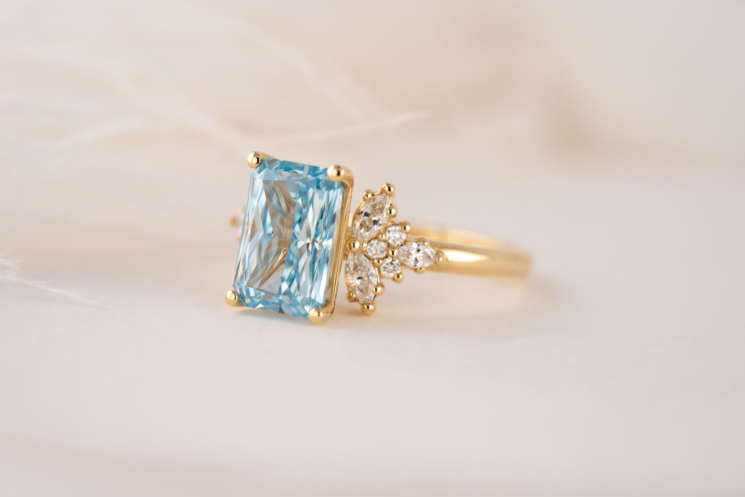 The Veraine Ring | 3 CT Radiant Blue Diamond