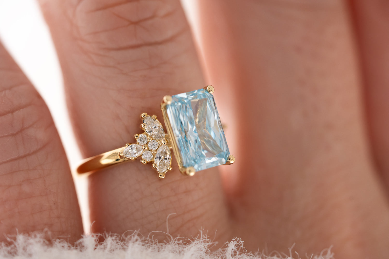 The Veraine Ring | 3 CT Radiant Blue Diamond
