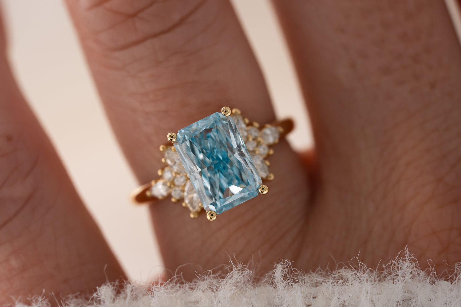 The Veraine Ring | 3 CT Radiant Blue Diamond
