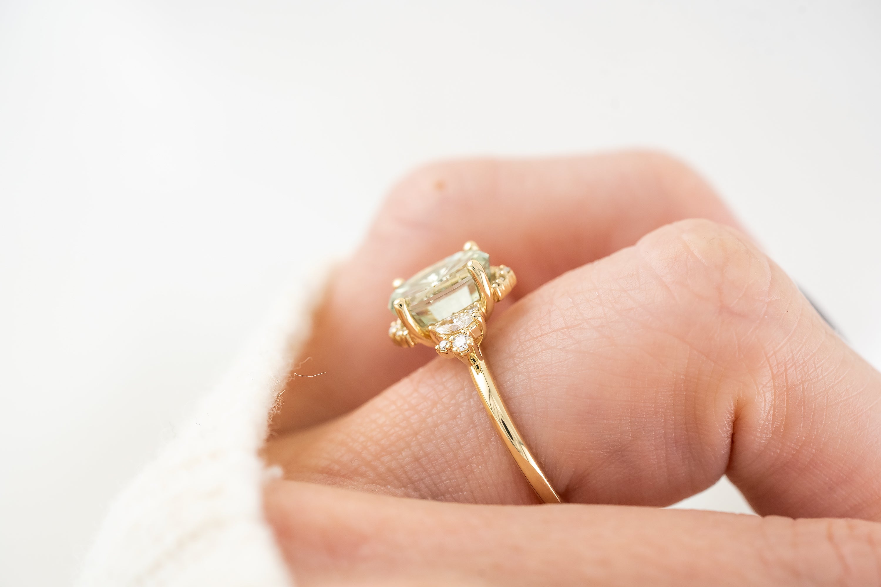 The Naevia Ring | 3.03 CT Oval Starbrite™ Cut Mint Sapphire - Lavender Creek Gems