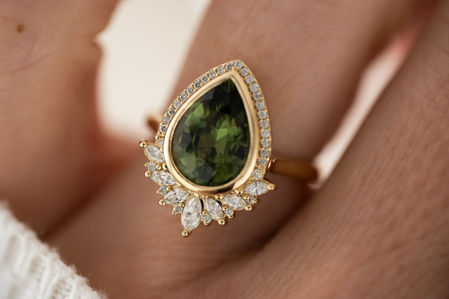 The Penelope Ring | 3.82 CT Green Sapphire - Lavender Creek Gems