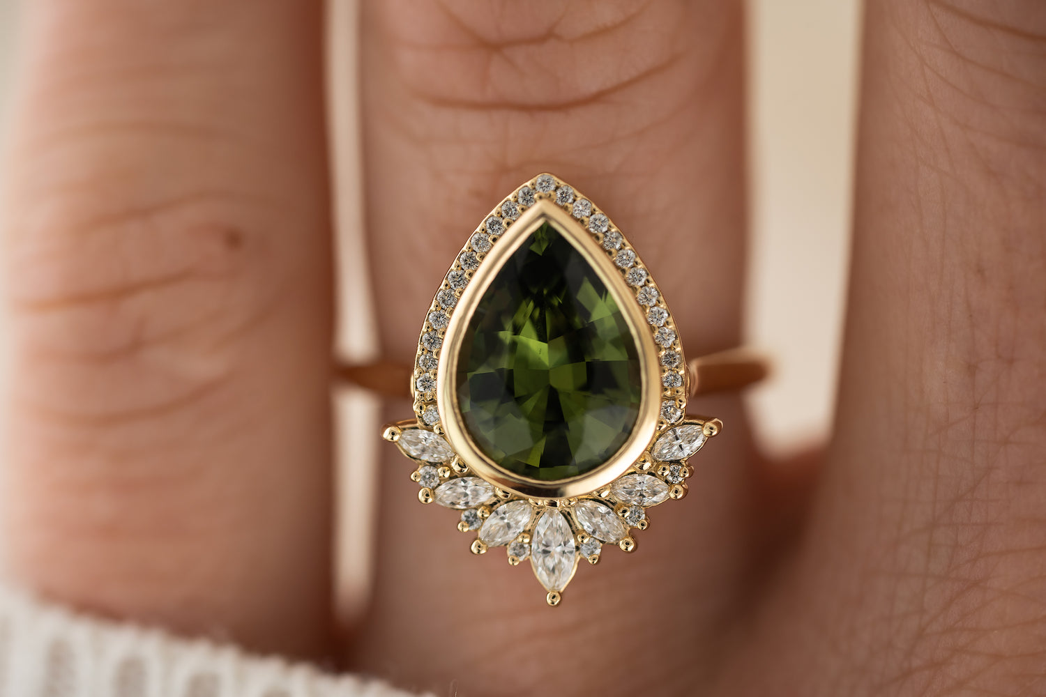 The Penelope Ring | 3.82 CT Green Sapphire - Lavender Creek Gems