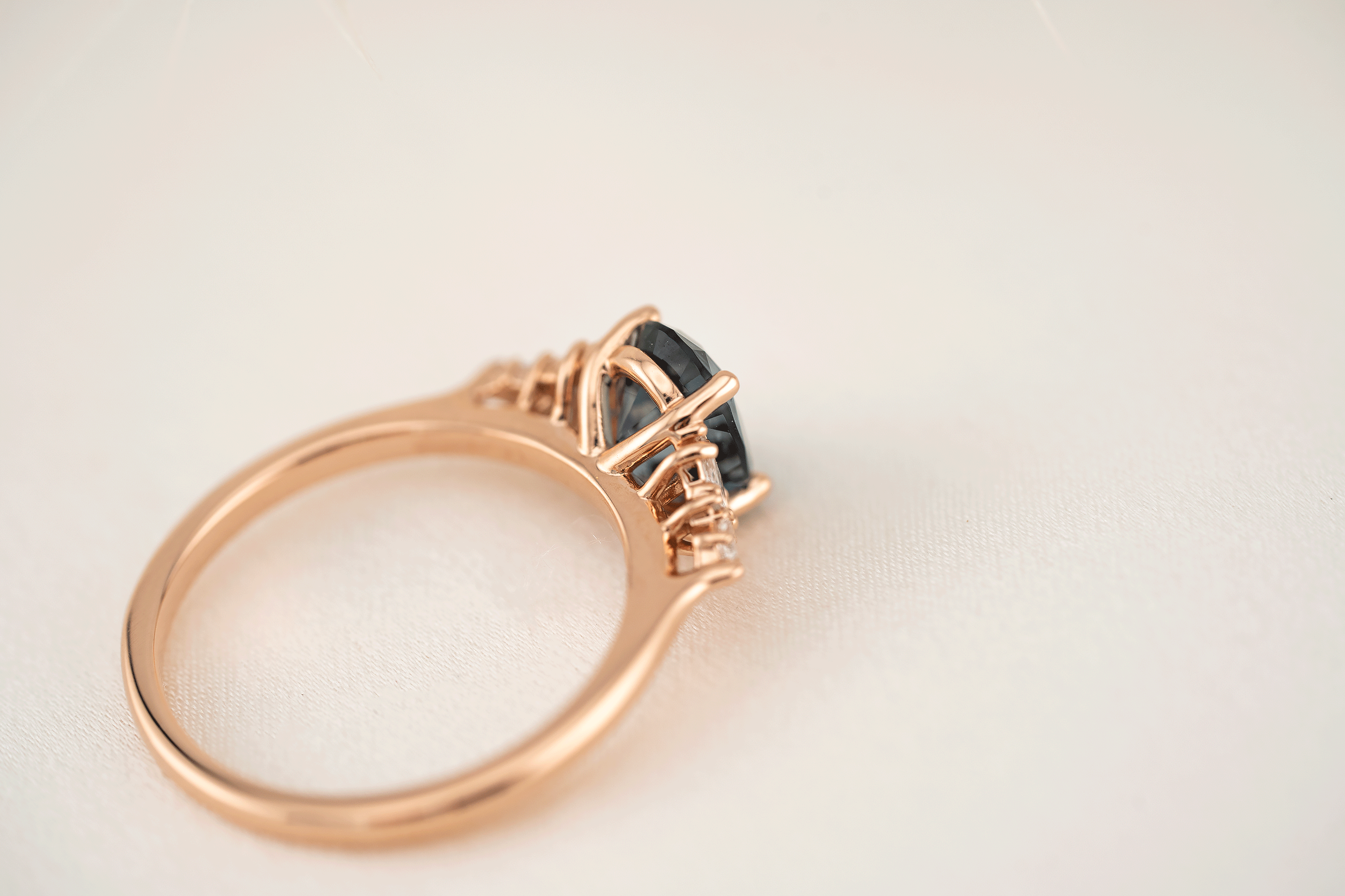 The Maeve Ring | 1.17 CT Oval Aquamarine - Lavender Creek Gems