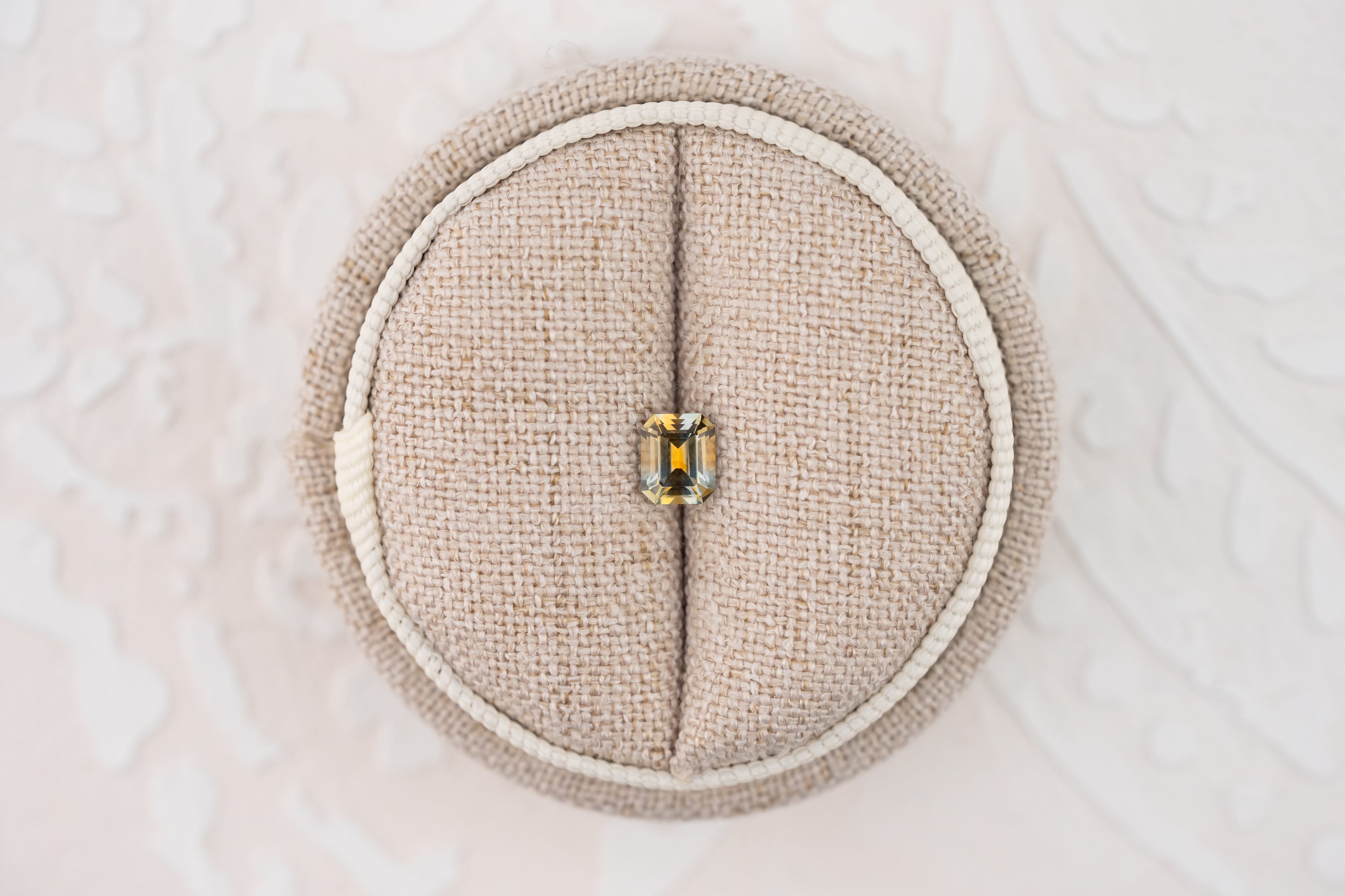 0.75 CT Emerald Cut Bicolor Montana Sapphire