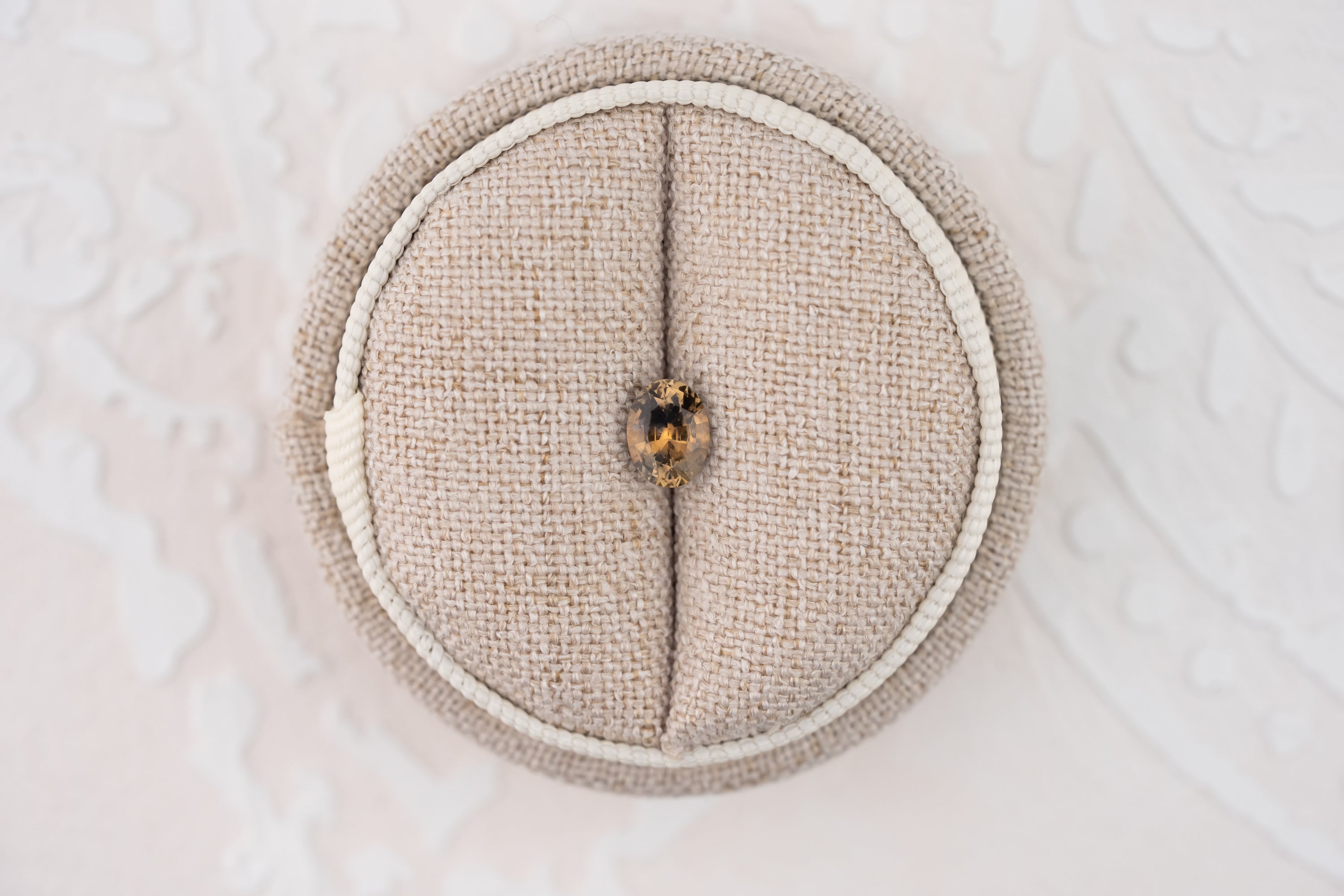 0.92 CT Oval Cut Bicolor Brown Montana Sapphire