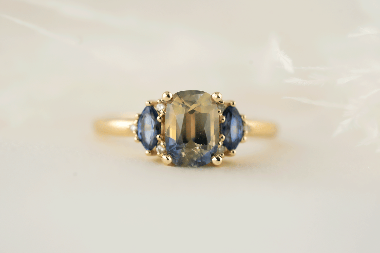 The Low Maren Ring | 1.81 CT Cushion Bi-color Sapphire - Lavender Creek Gems