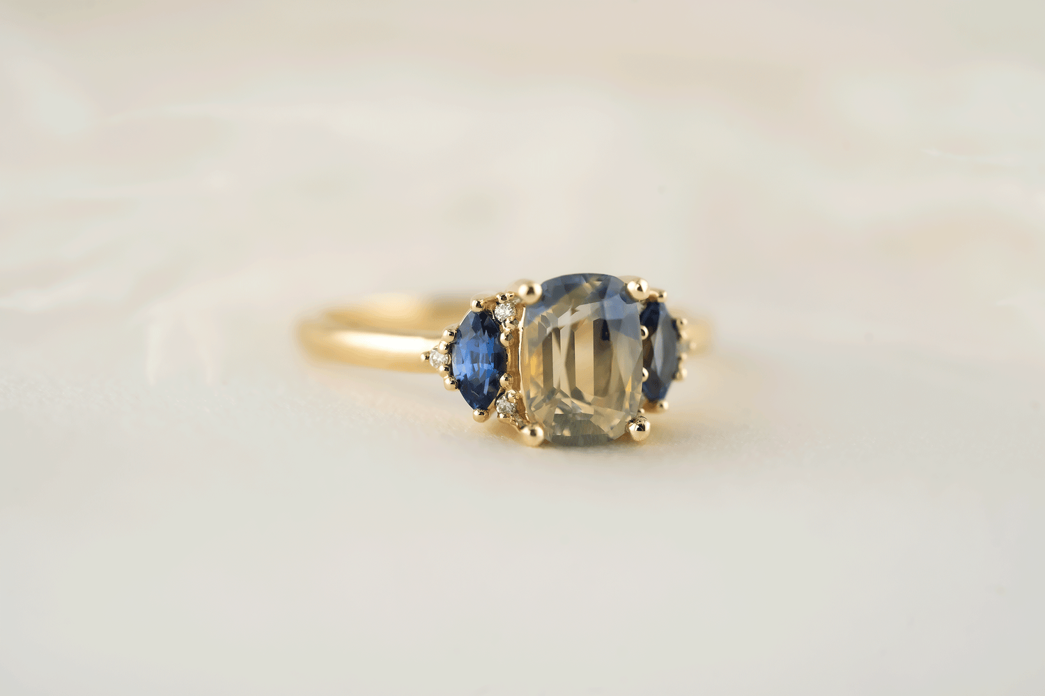 The Low Maren Ring | 1.81 CT Cushion Bi-color Sapphire - Lavender Creek Gems
