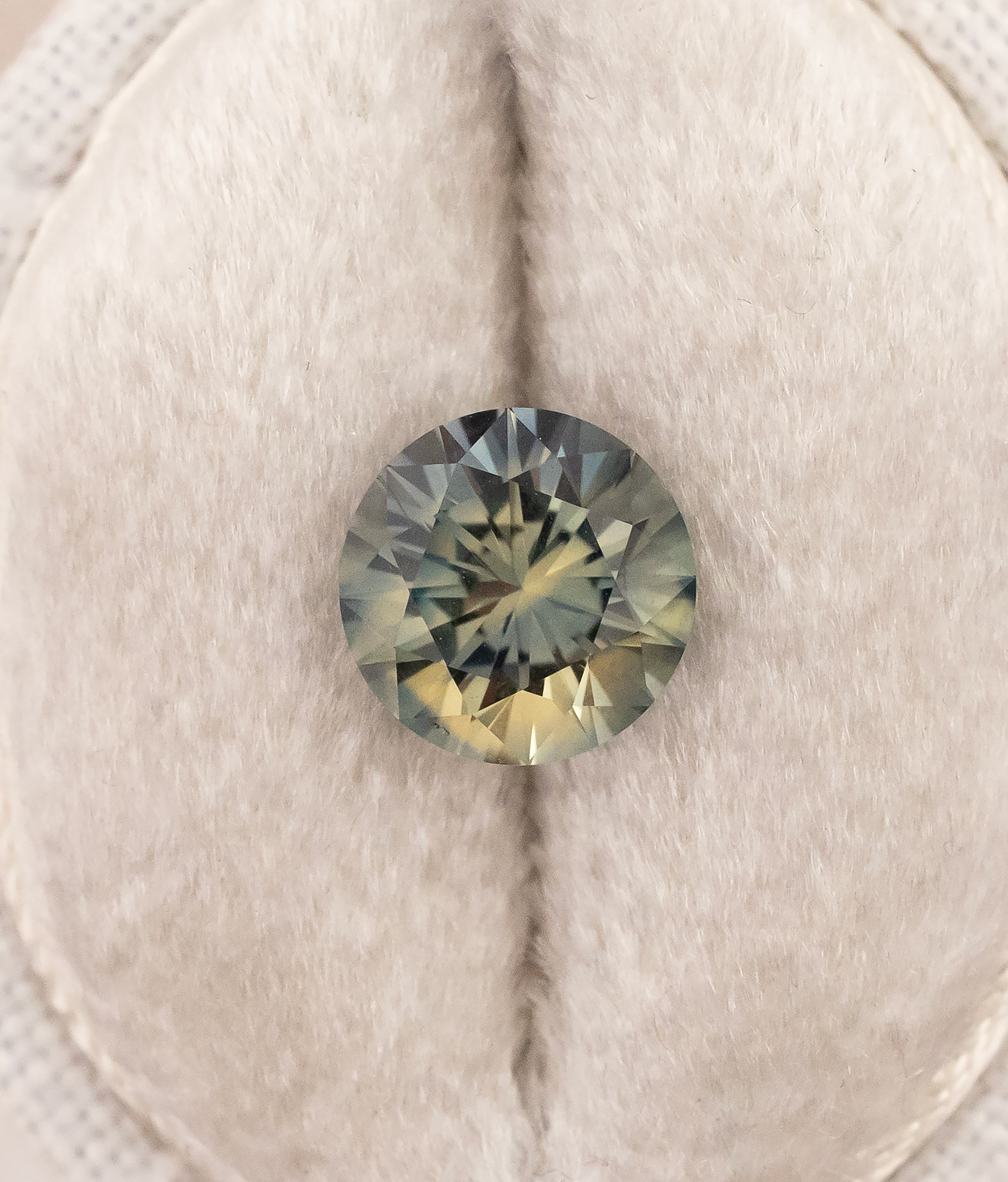 1.77 CT Round Teal Bicolor Sapphire - Lavender Creek Gems