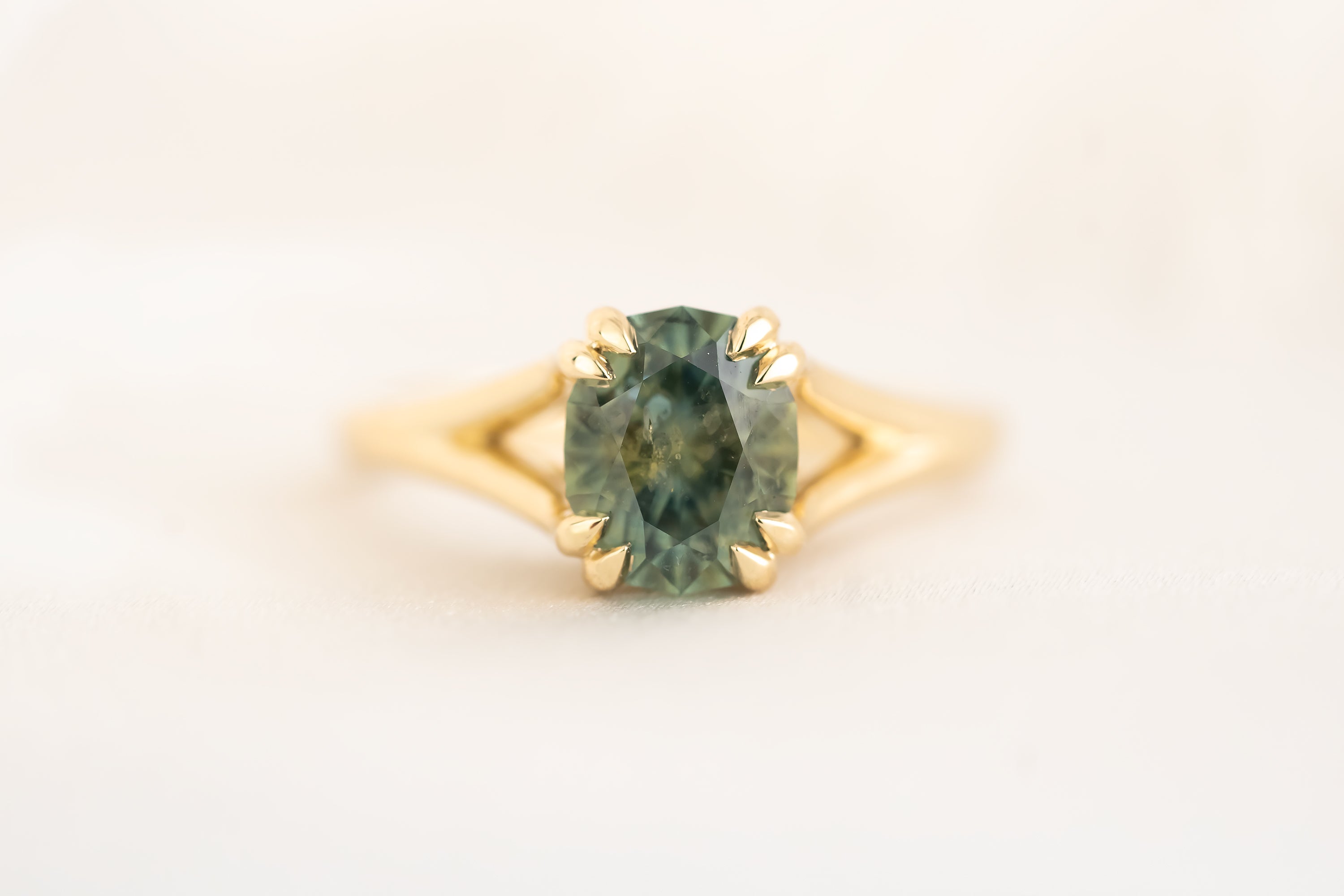 The Weaver Ring - 2.41 CT Oval Montana Sapphire - Lavender Creek Gems