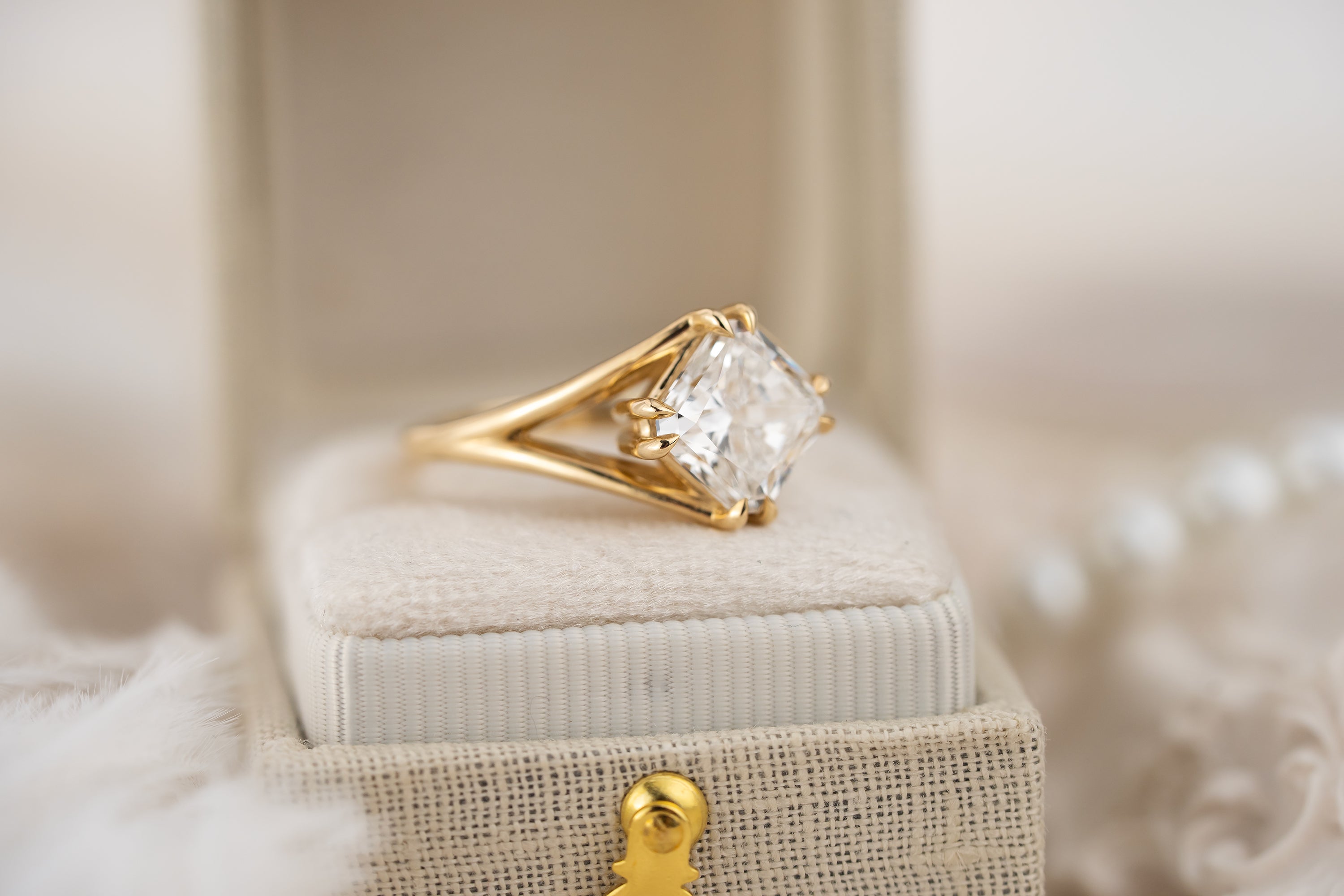 The Willow Ring | 2.9 CT Square Radiant Diamond