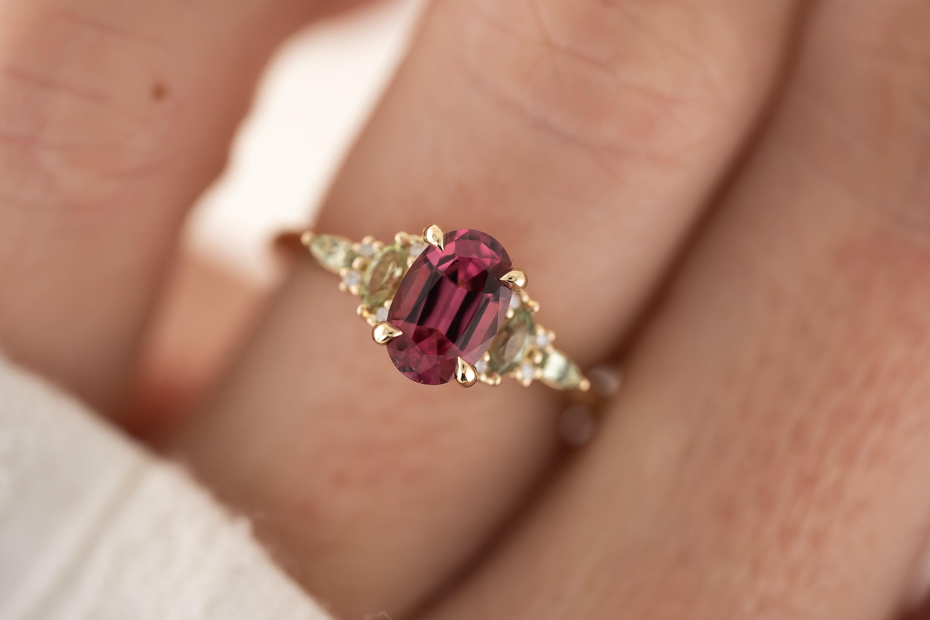 The Maeve Ring | 1.41 CT Pink Spinel + Green Sapphire - Lavender Creek Gems
