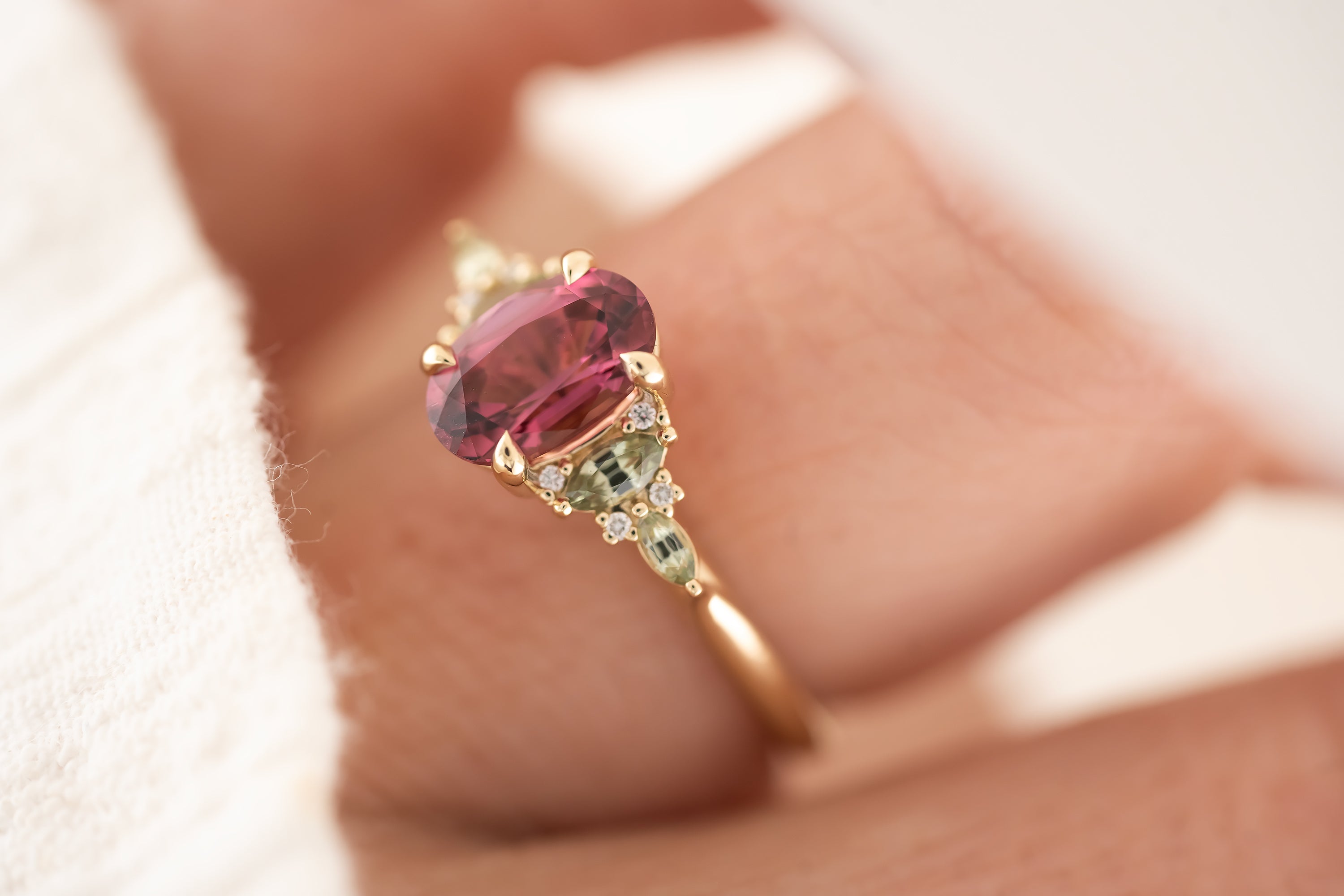 The Maeve Ring | 1.41 CT Pink Spinel + Green Sapphire - Lavender Creek Gems
