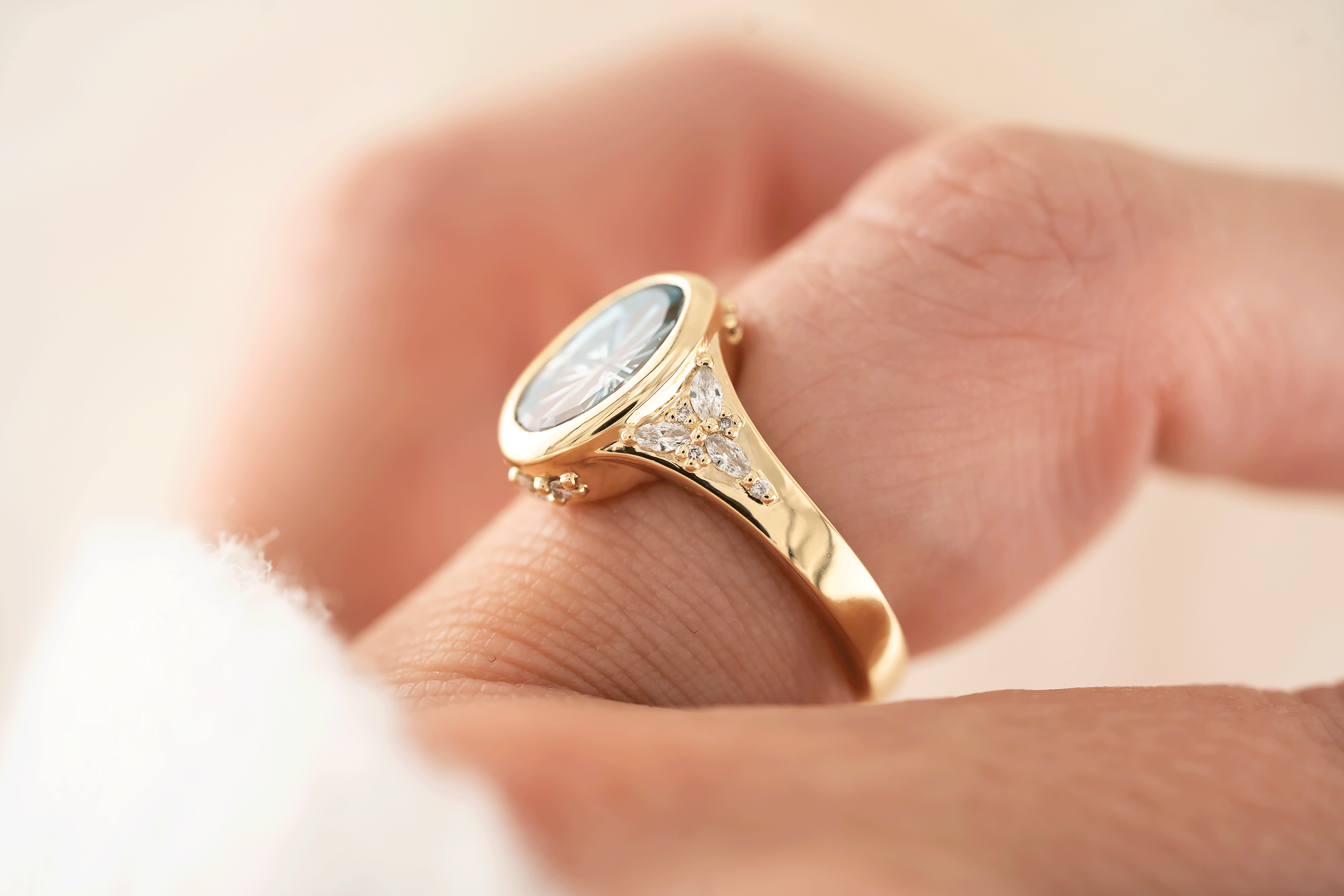 The Daylight Ring | 3.15 CT Oval Starbrite™ Bicolor Blue Zircon - Lavender Creek Gems