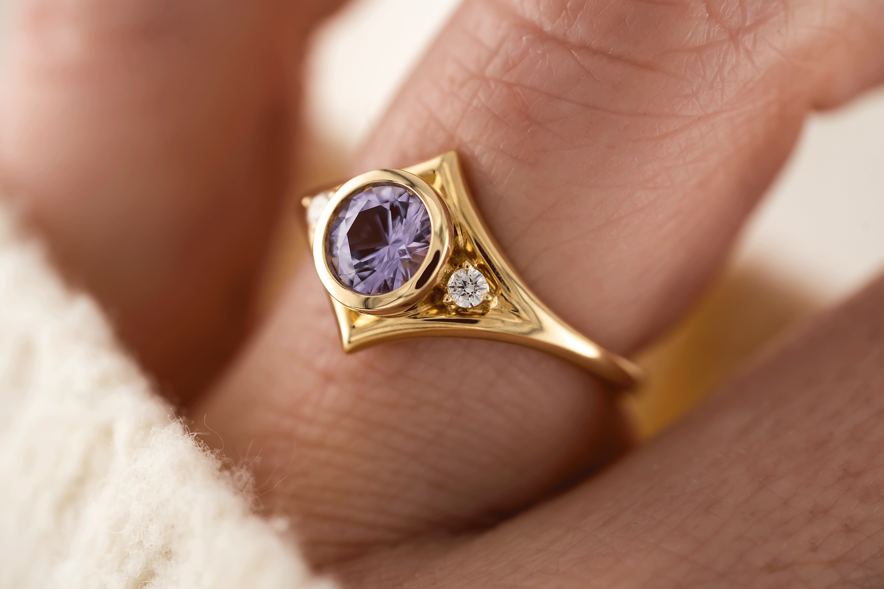 The Roxy Ring | 0.80 CT Round Lavender Sapphire - Lavender Creek Gems
