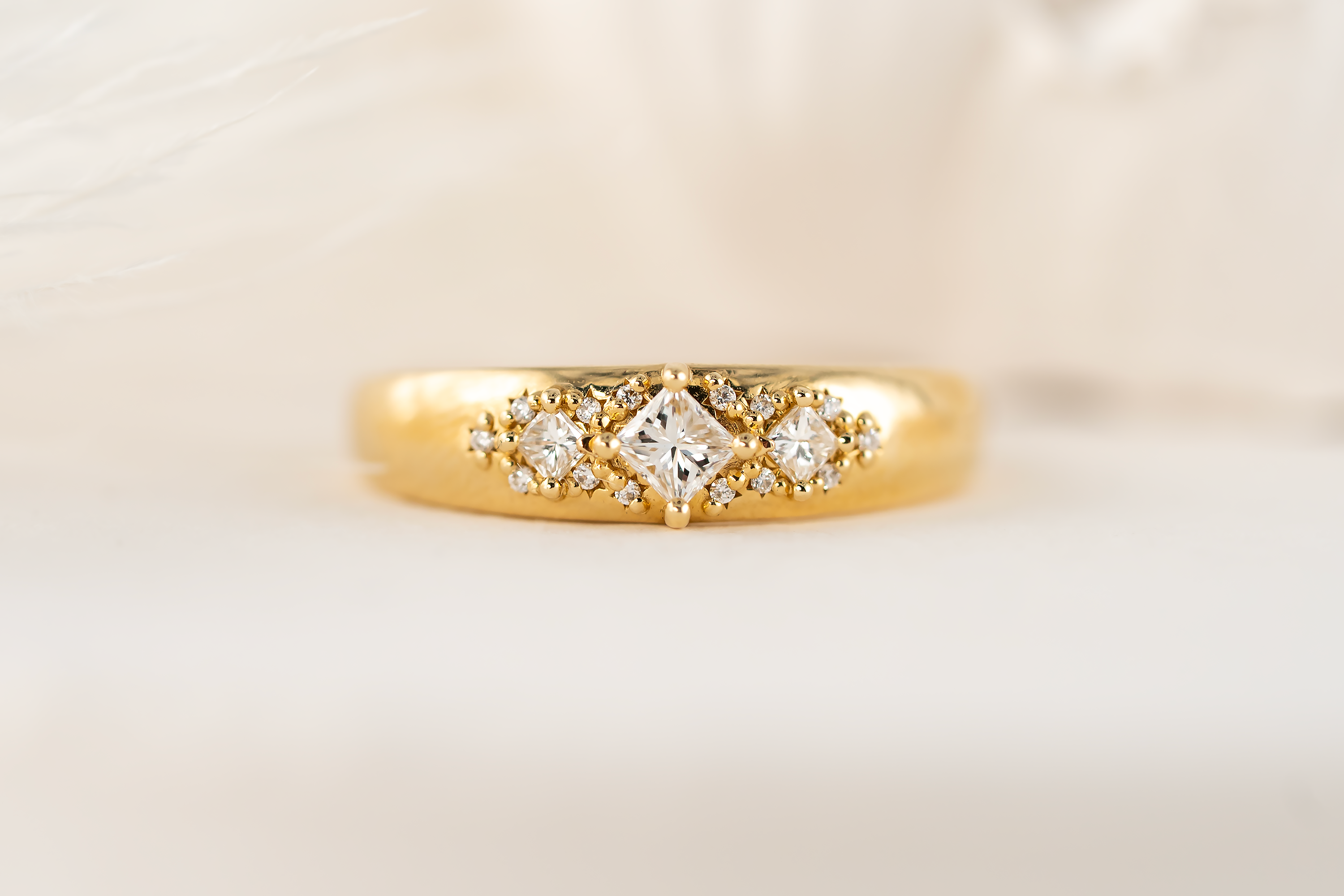 The Astral Ring | Princess Cut Diamond