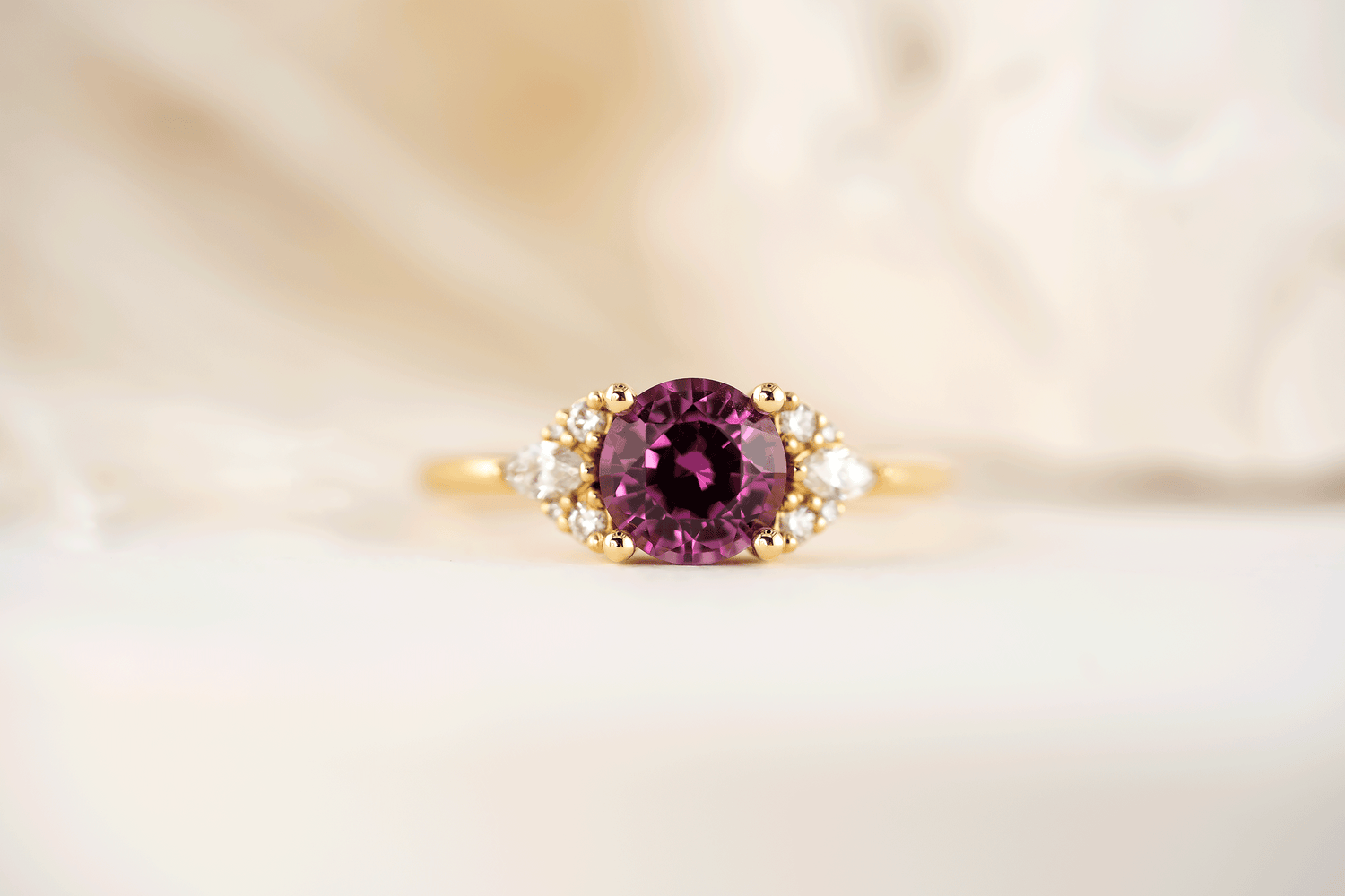 The Aya Ring | 1.64 CT Round Magenta Sapphire - Lavender Creek Gems