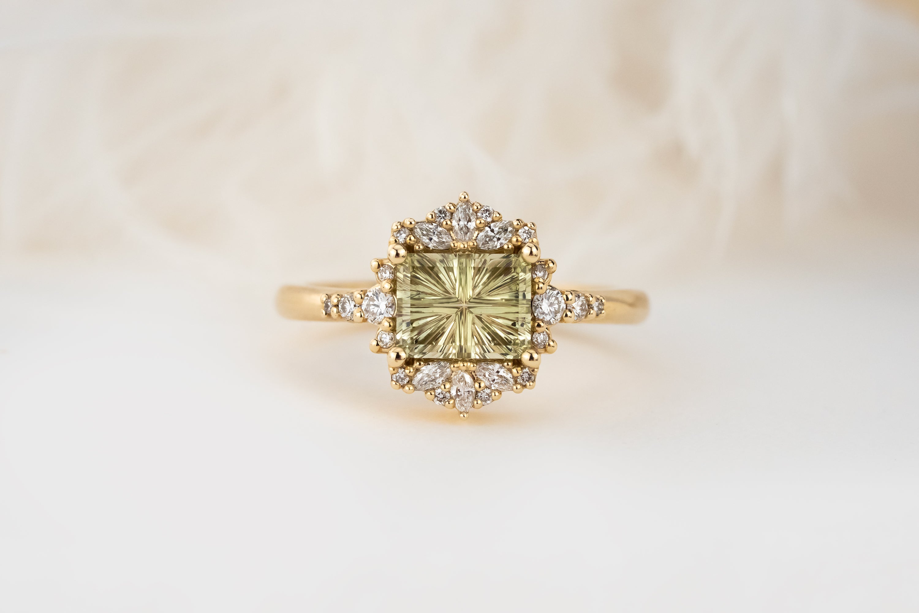 The Comtesse Ring | 1.19 CT Rectangular Starbrite™ Green Montana Sapphire - Lavender Creek Gems