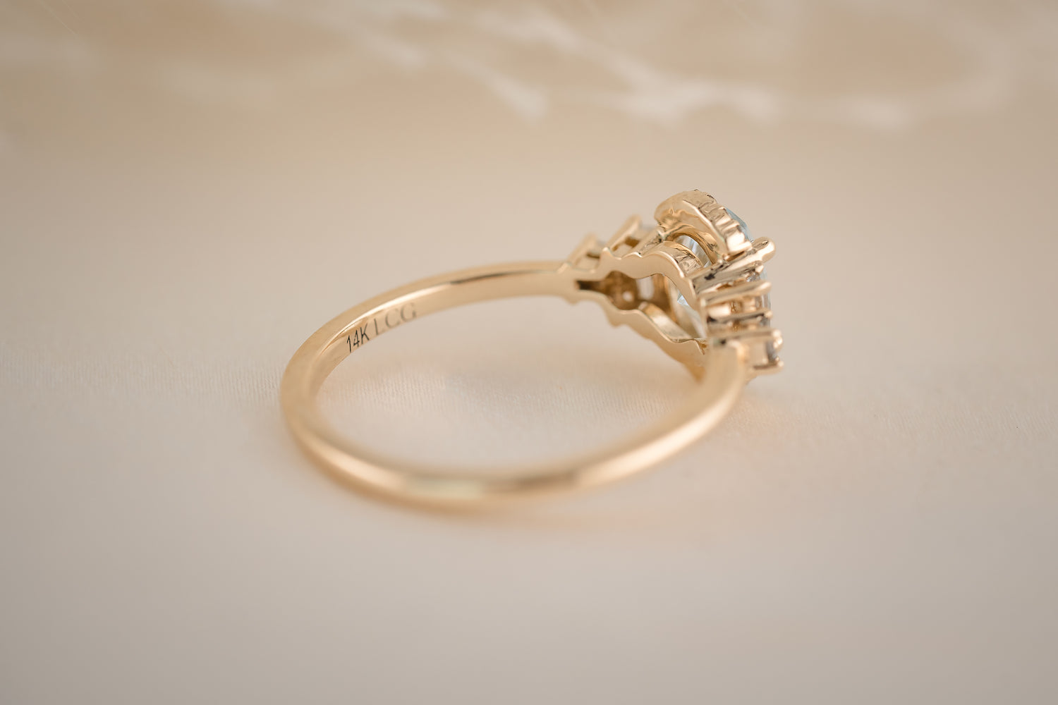 The Sura 0.70 CT Oval Aquamarine Ring - Lavender Creek Gems