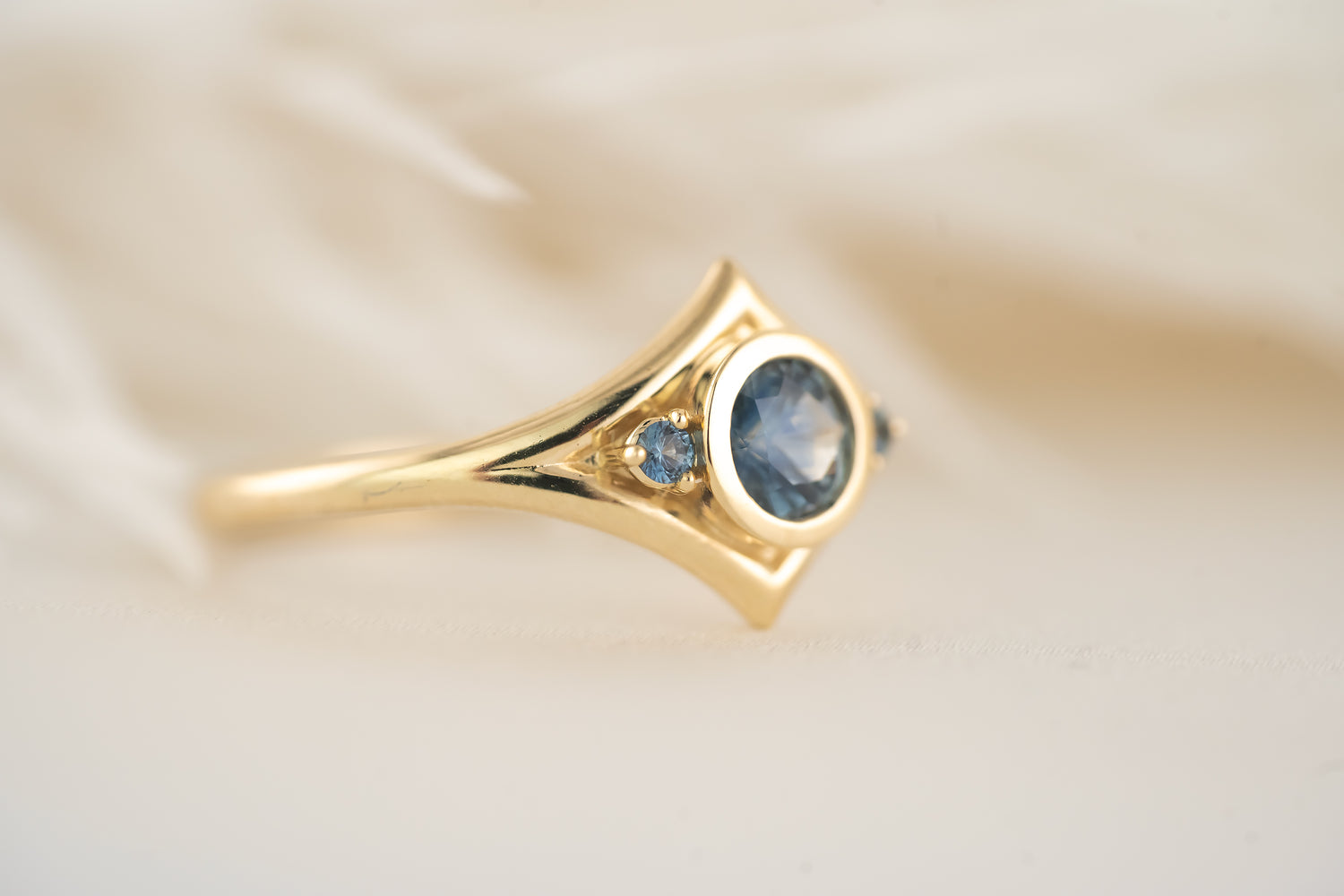 The Roxy Ring | Blue Montana Sapphire - Lavender Creek Gems