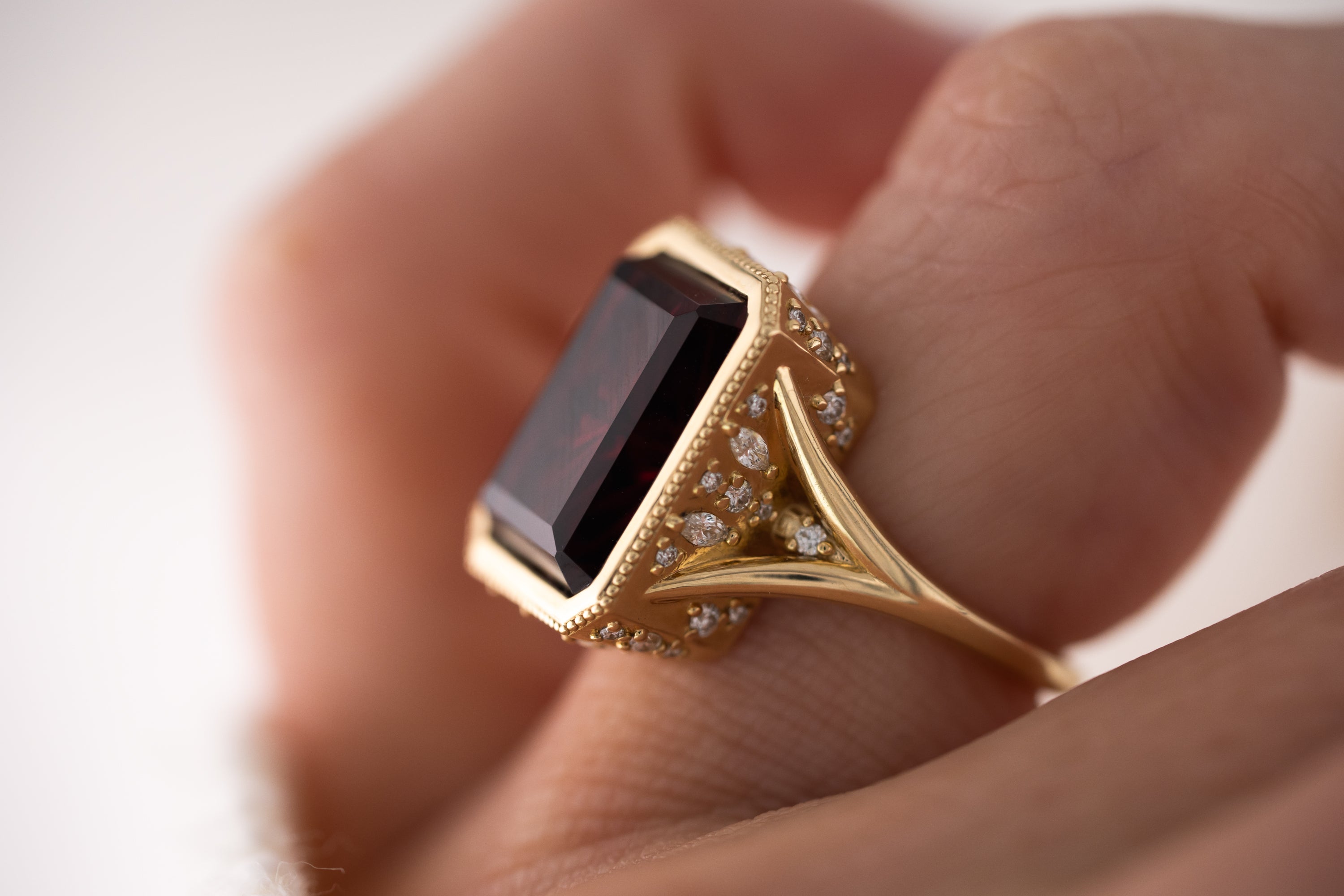 The Yahrin Ring | 14.6 CT Rectangular Starbrite™ Cut Rhodolite Garnet