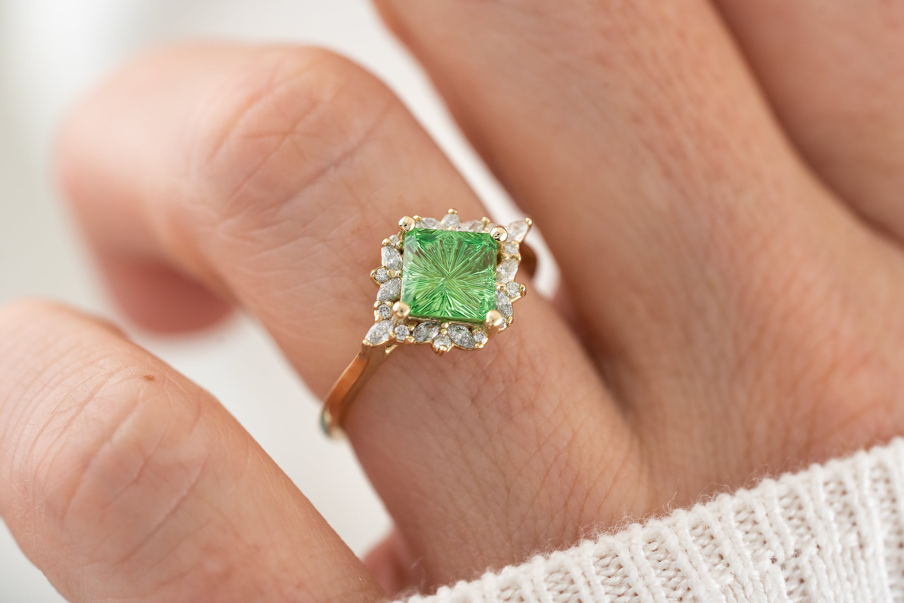 The Nova Ring | 1.8 CT Square Starbrite™ Tsavorite - Lavender Creek Gems