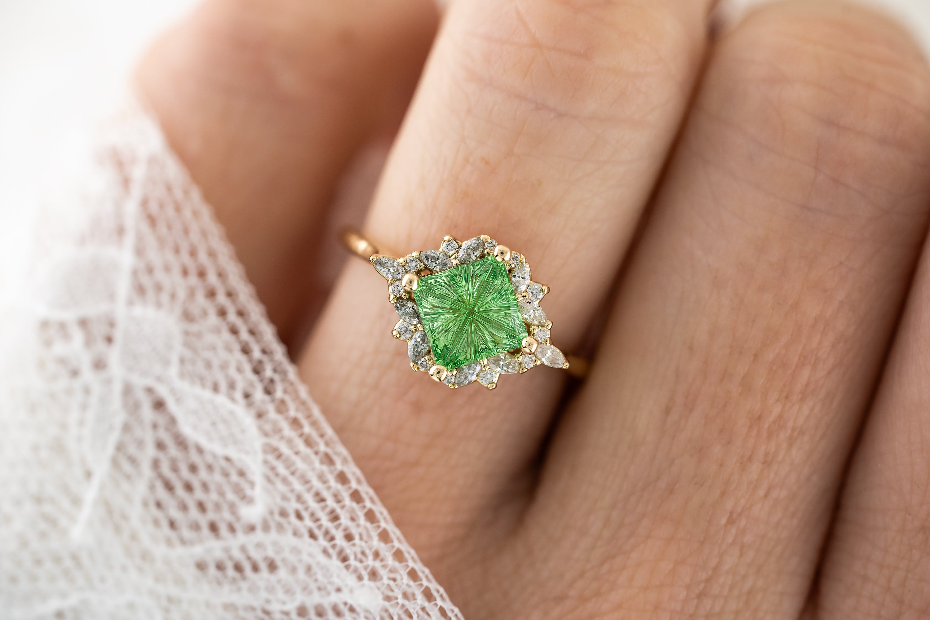 The Nova Ring | 1.8 CT Square Starbrite™ Tsavorite - Lavender Creek Gems