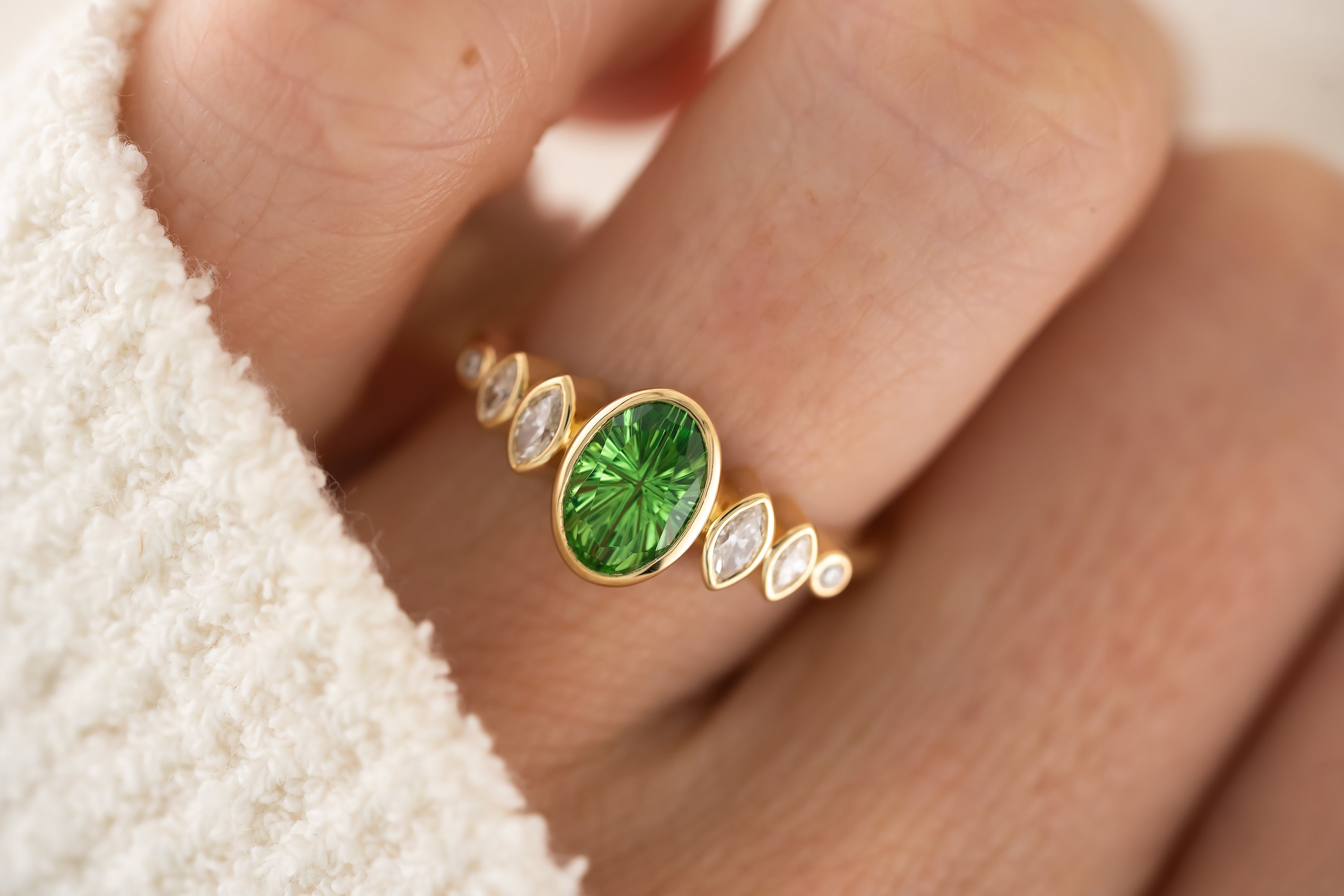 The Solstice Ring | 1.6 CT Oval Starbrite™ Tsavorite - Lavender Creek Gems
